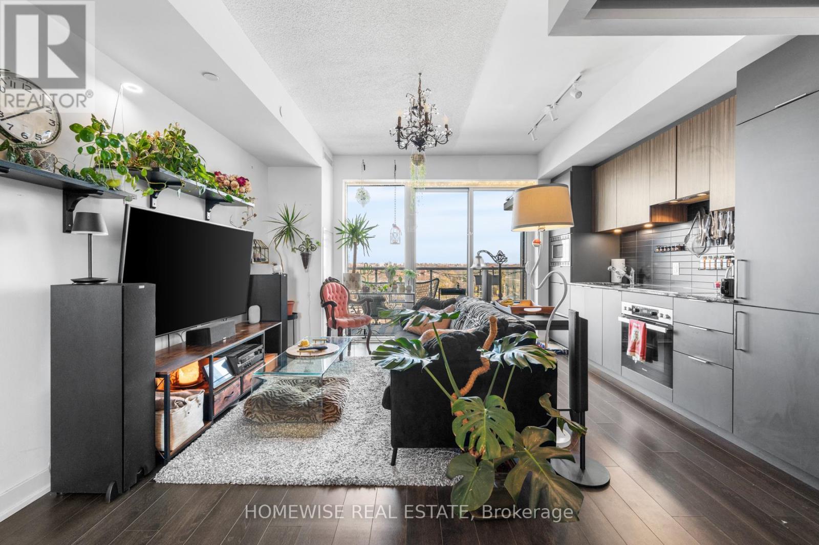 428 - 20 O'Neill Road, Toronto, ON - Indoor