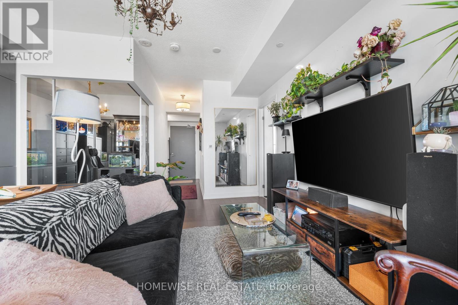 428 - 20 O'Neill Road, Toronto, ON - Indoor