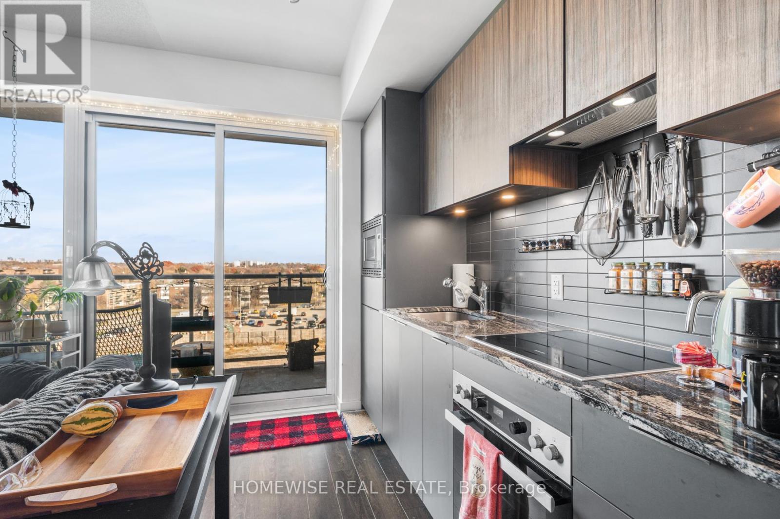 428 - 20 O'Neill Road, Toronto, ON - Indoor Photo Showing Kitchen With Upgraded Kitchen