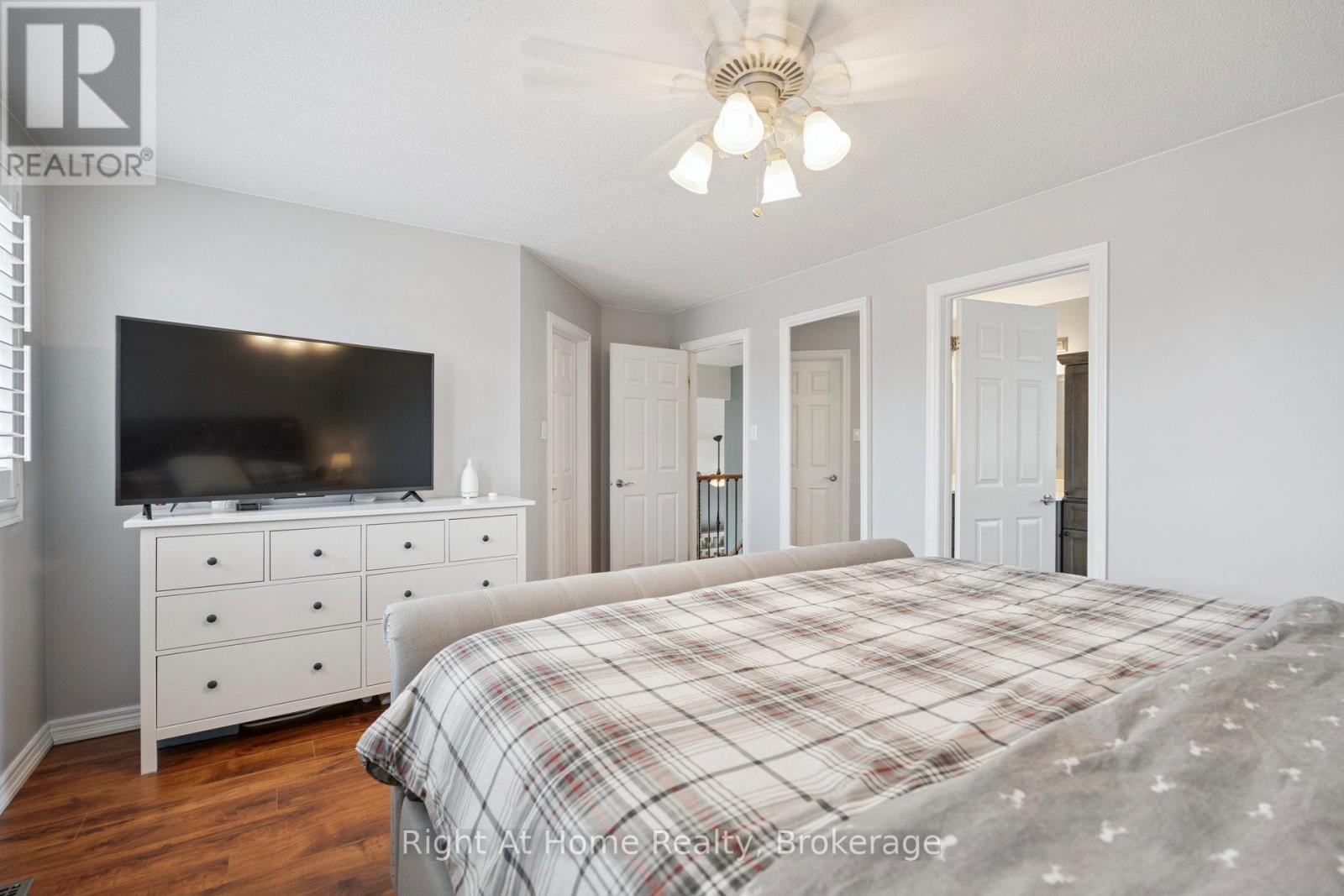 20 Scottswood Lane, Haldimand, ON - Indoor Photo Showing Bedroom