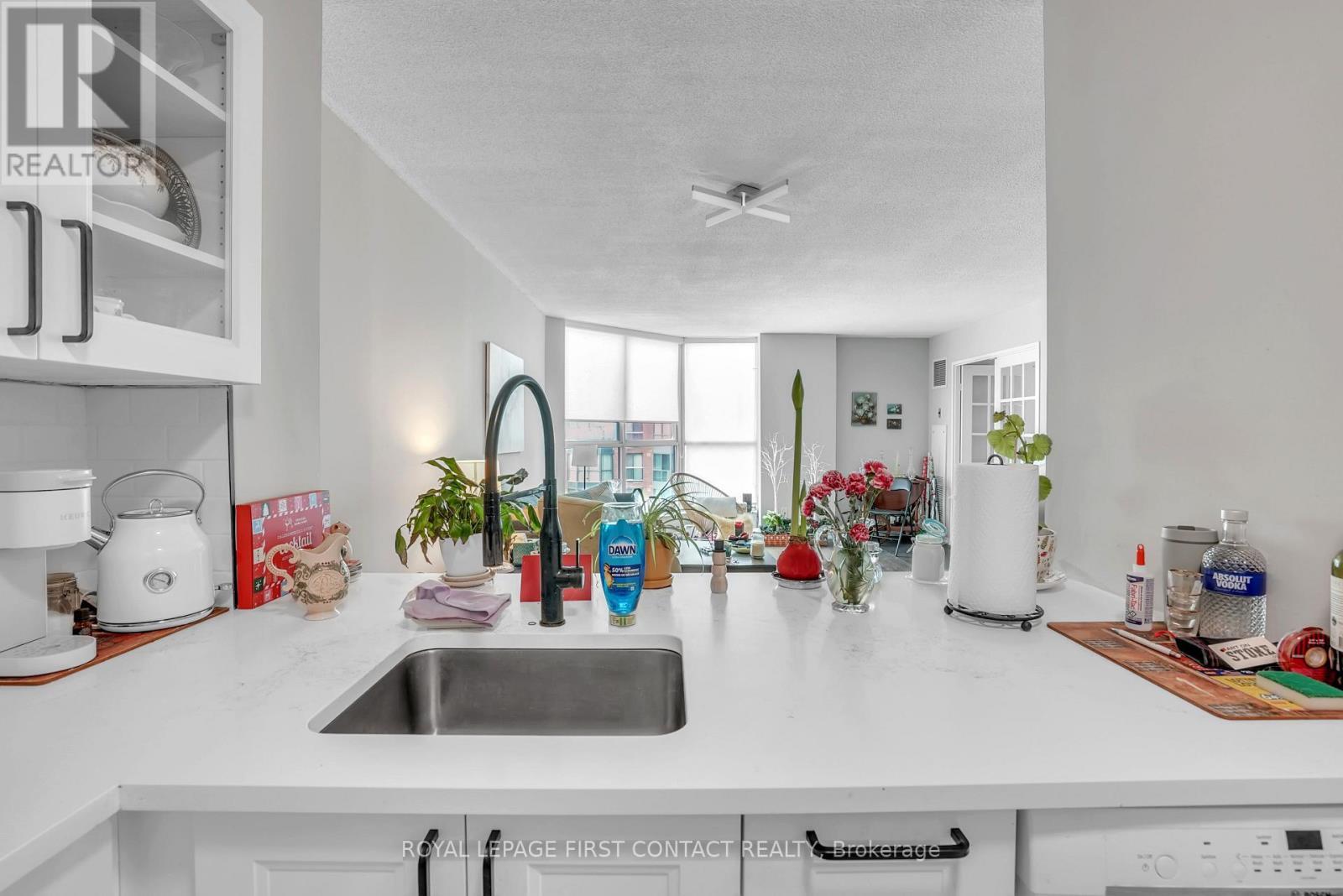 1405 - 150 Dunlop Street E, Barrie, ON - Indoor Photo Showing Other Room