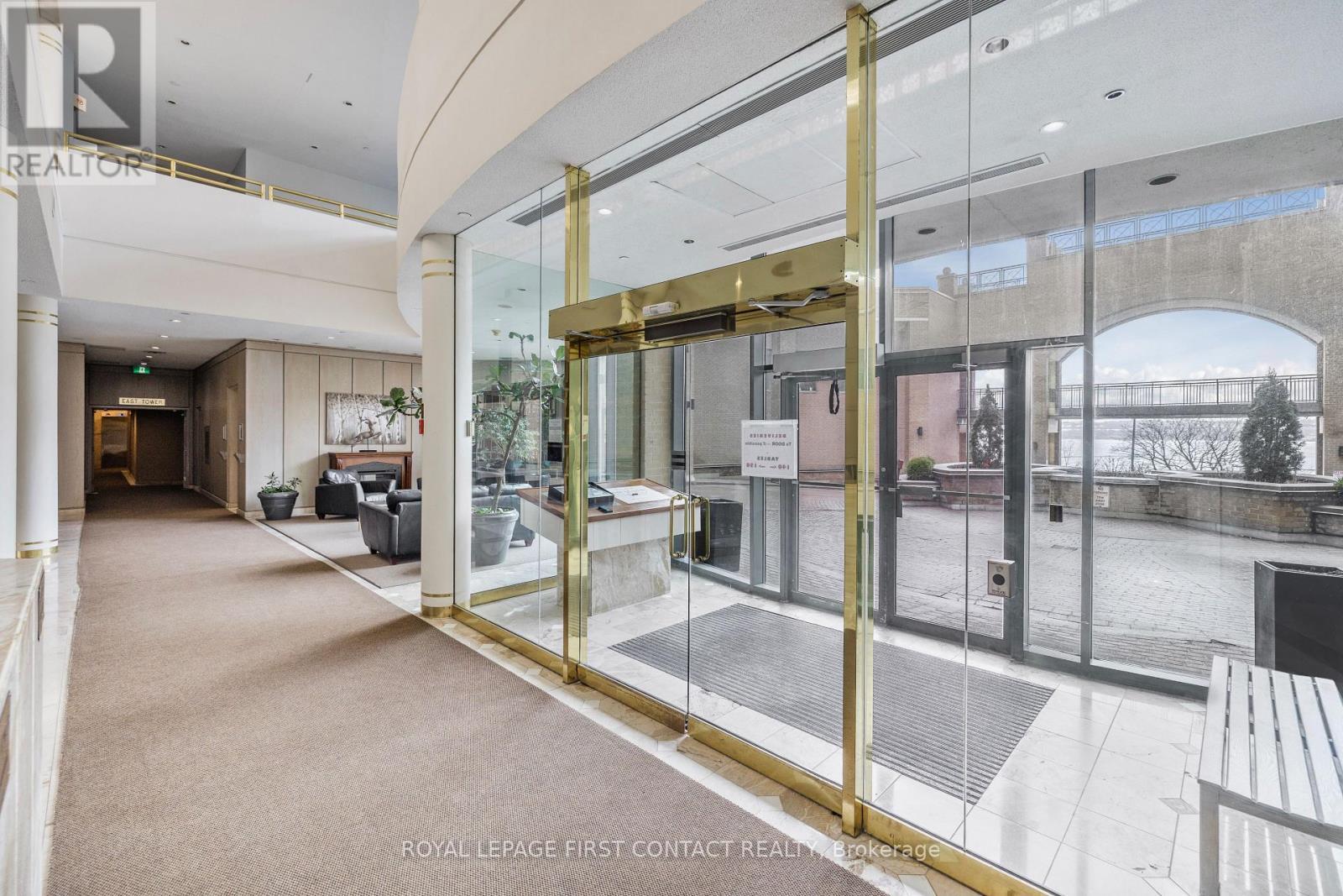 1405 - 150 Dunlop Street E, Barrie, ON - Photo Showing Other Room