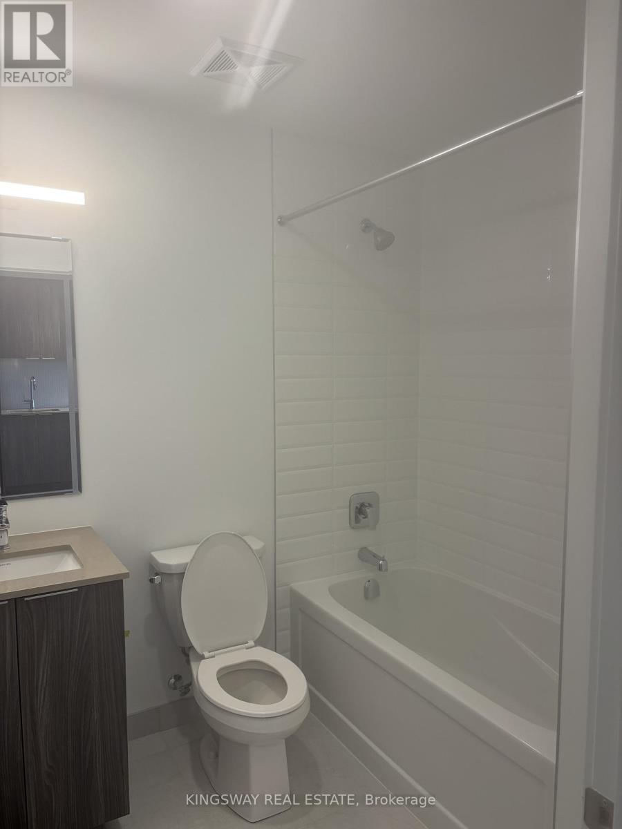 502 - 720 Whitlock Avenue, Milton, ON - Indoor Photo Showing Bathroom
