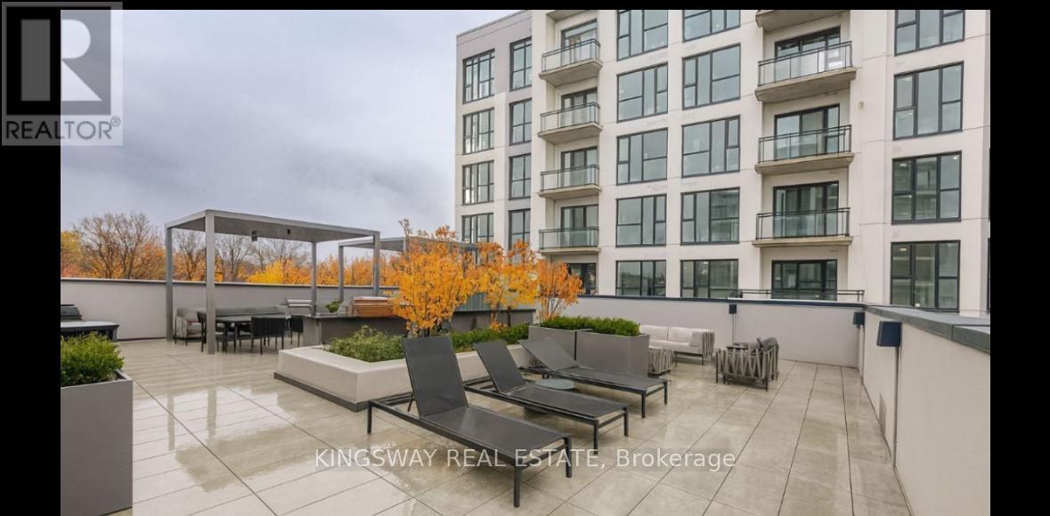 502 - 720 Whitlock Avenue, Milton, ON - Outdoor