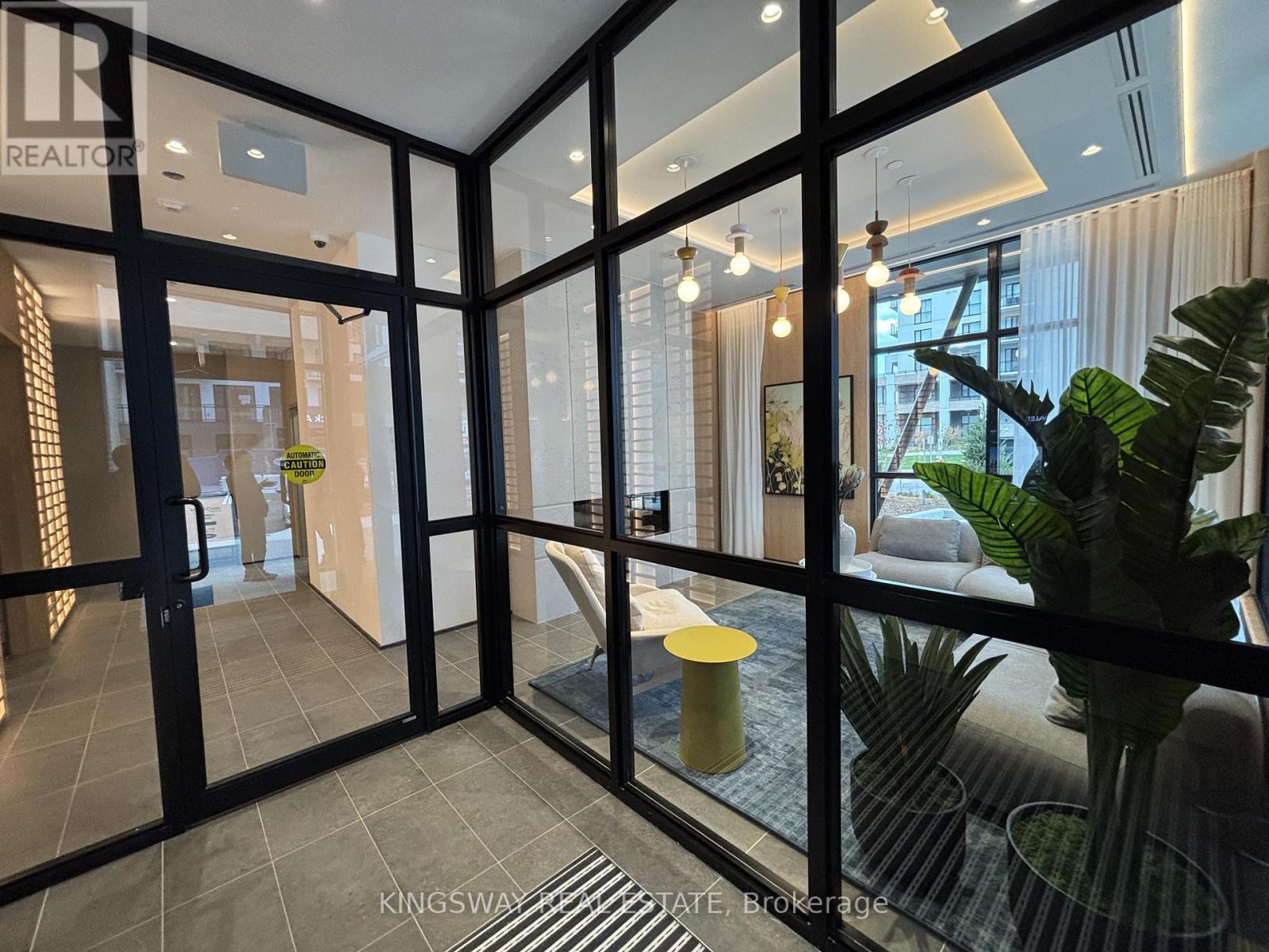 502 - 720 Whitlock Avenue, Milton, ON - Indoor Photo Showing Other Room