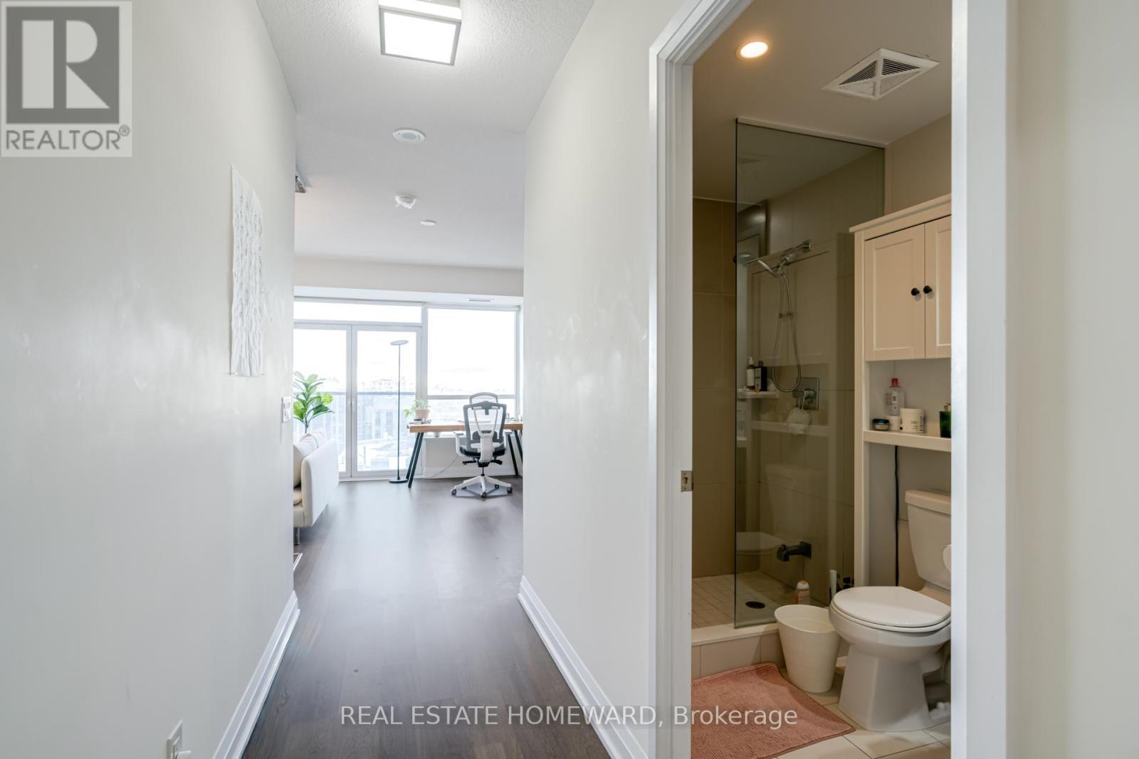 2509 - 2 Anndale Drive, Toronto, ON - Indoor Photo Showing Bathroom