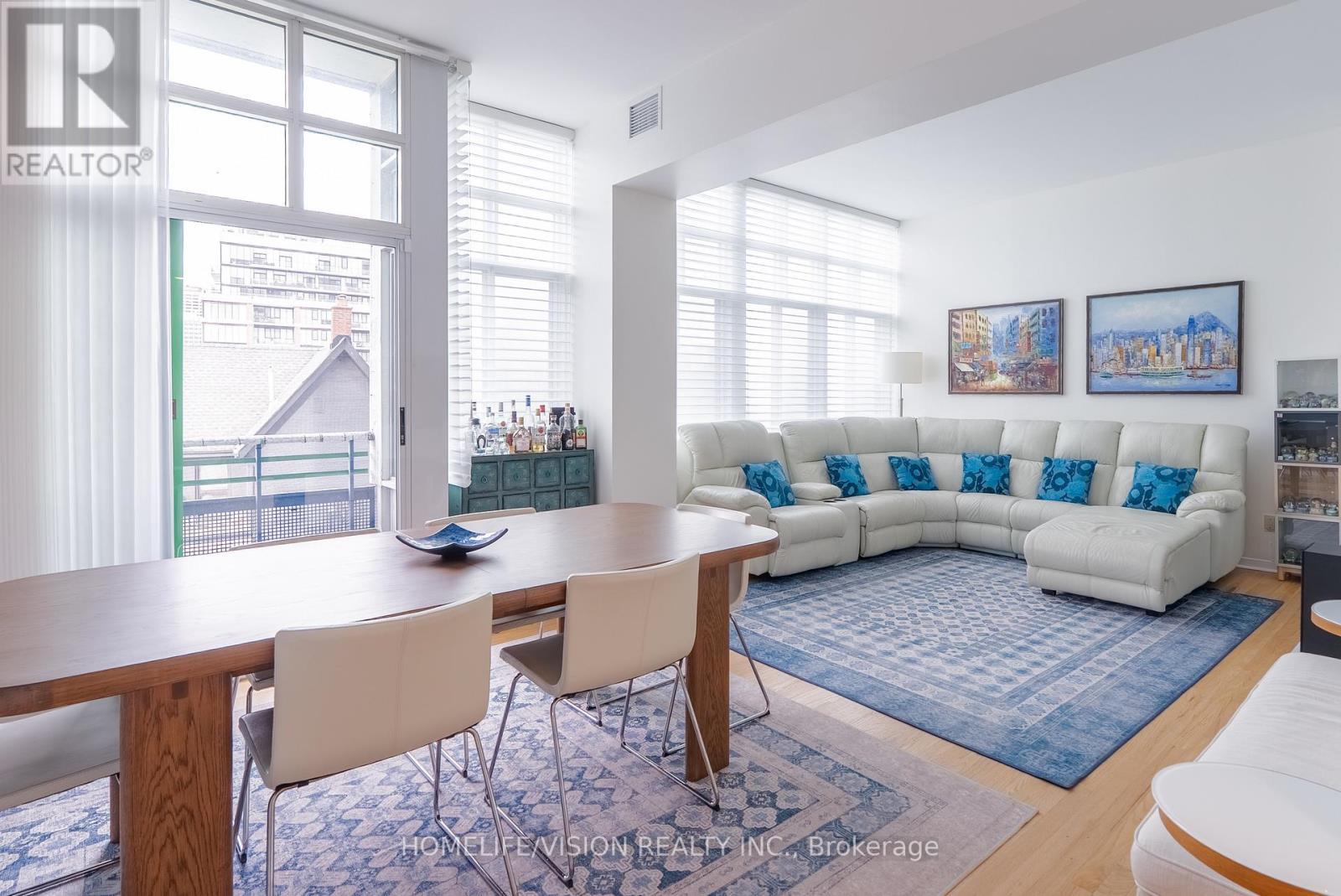 306 - 1901 Yonge Street, Toronto, ON - Indoor