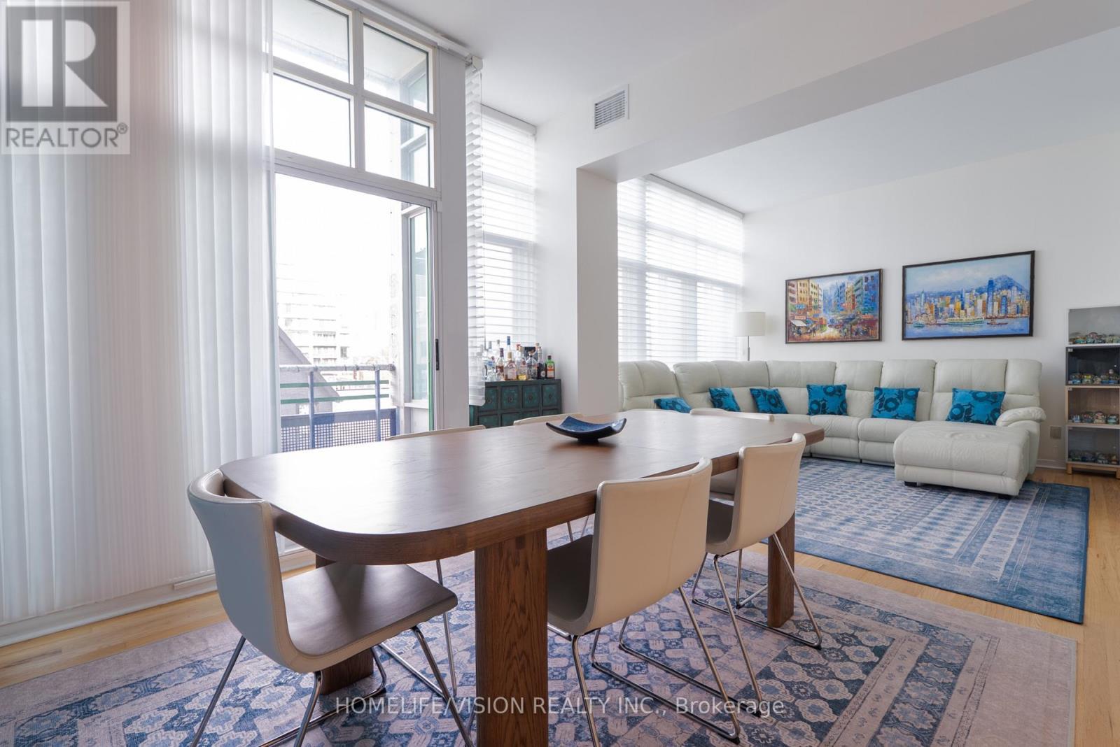 306 - 1901 Yonge Street, Toronto, ON - Indoor