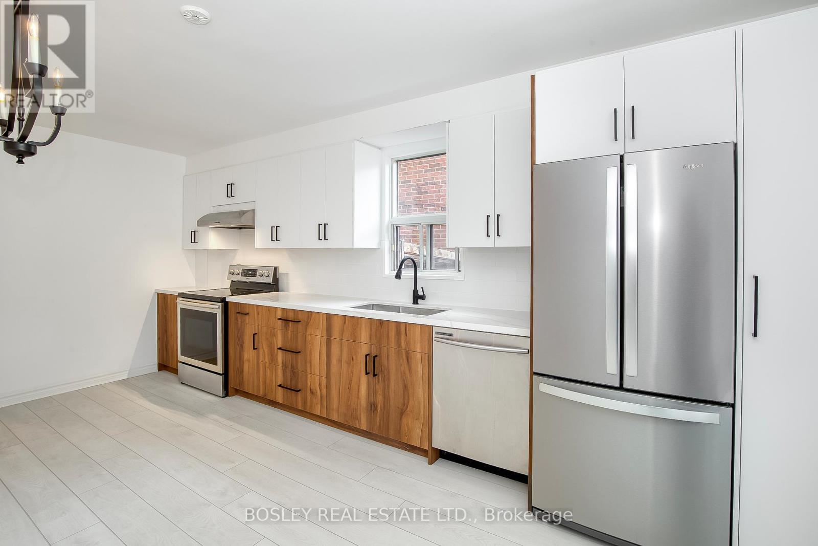 122 Lisgar Street, Toronto, ON - Indoor Photo Showing Kitchen