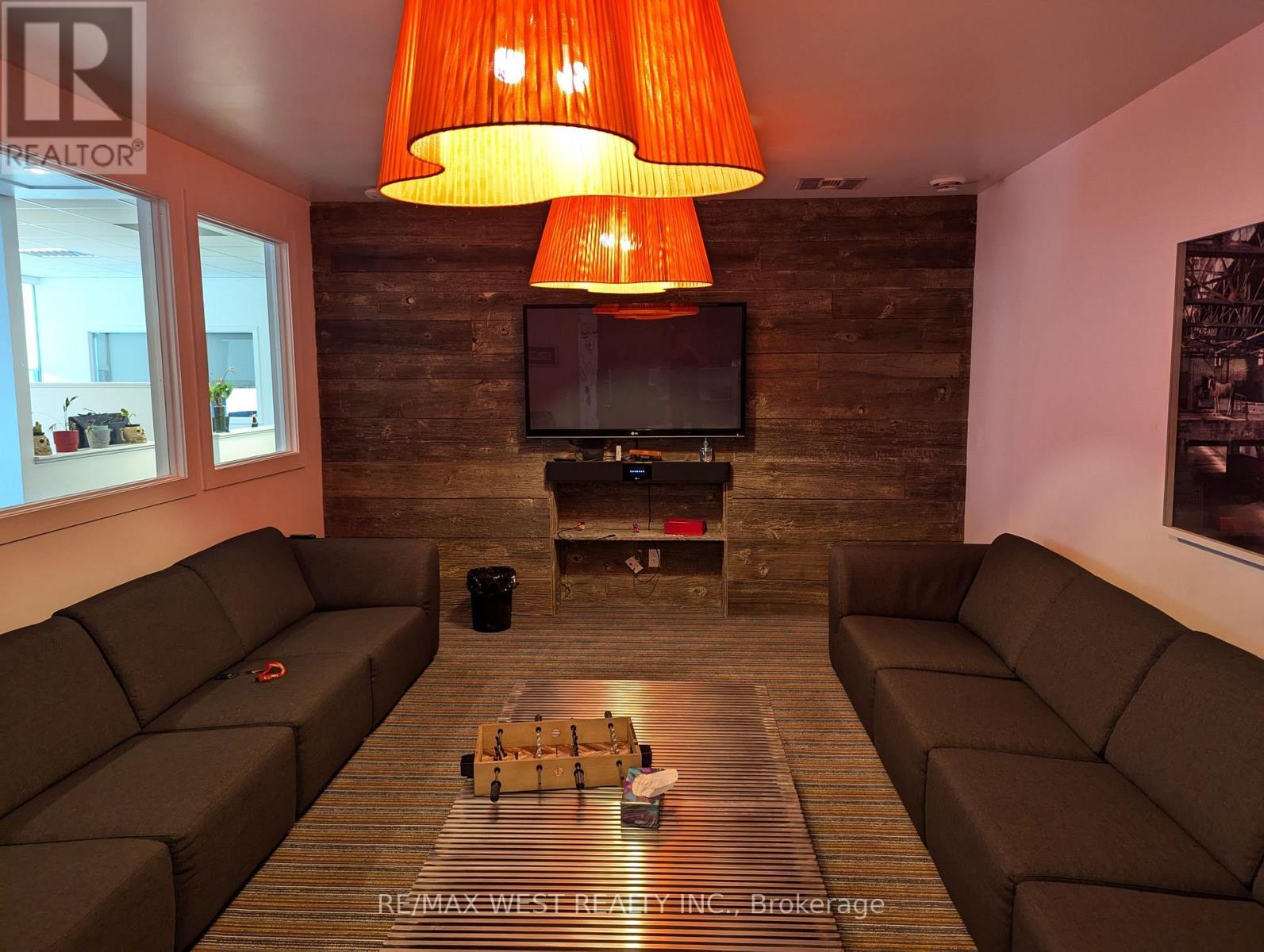 C05-01 - 920 Yonge Street, Toronto, ON