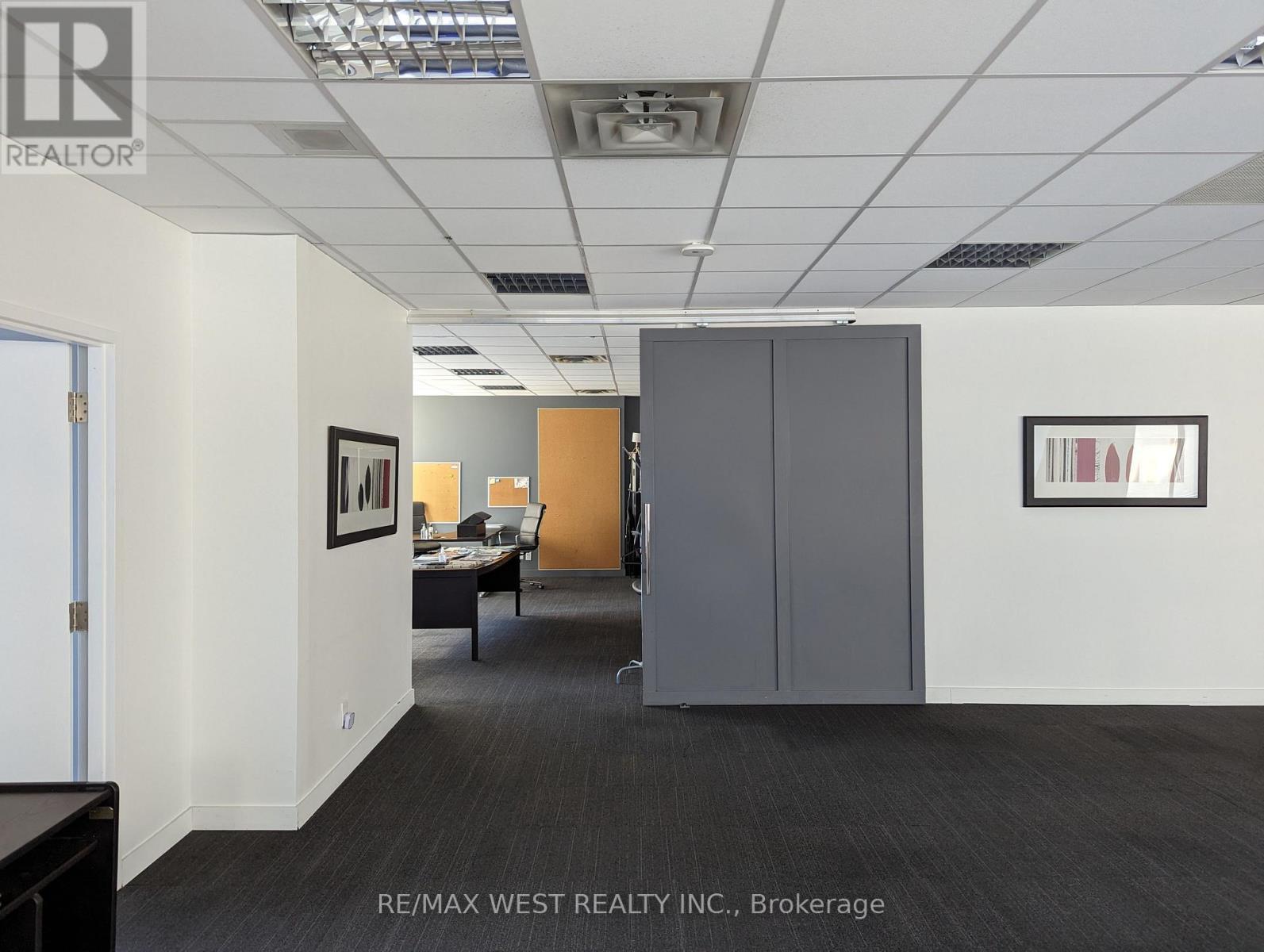 C05-01 - 920 Yonge Street, Toronto, ON