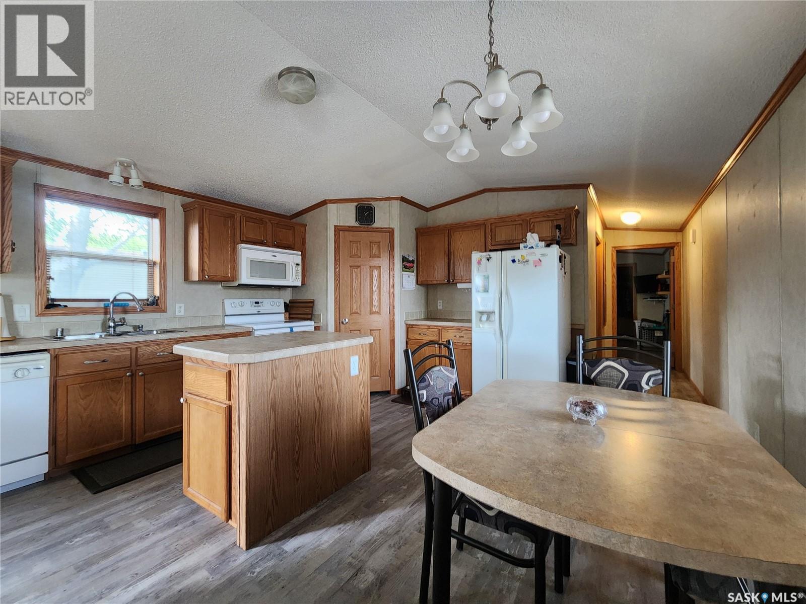 8 555 Dielschneider Road, Melville, SK