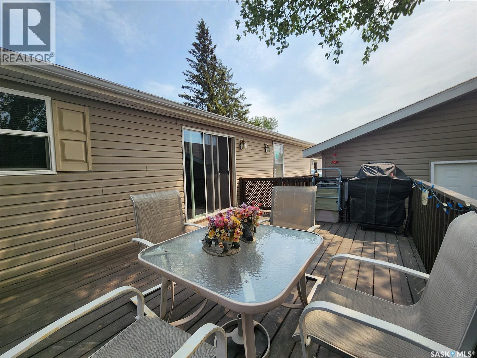 8 555 Dielschneider Road, Melville, SK