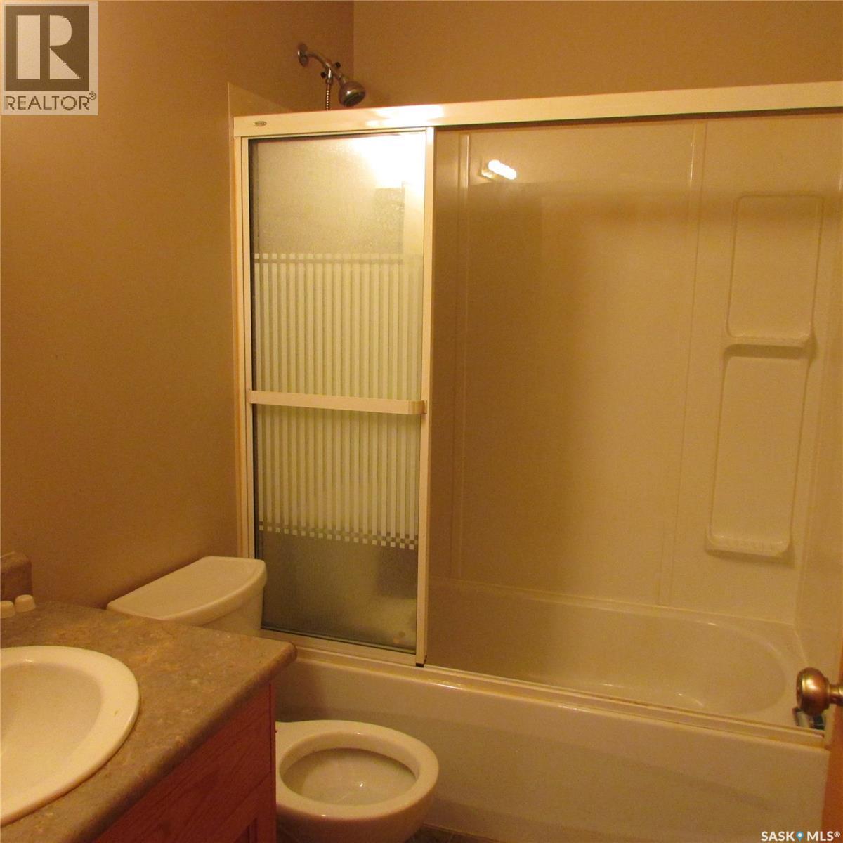 123 Bentley Drive, Regina, SK - Indoor Photo Showing Bathroom