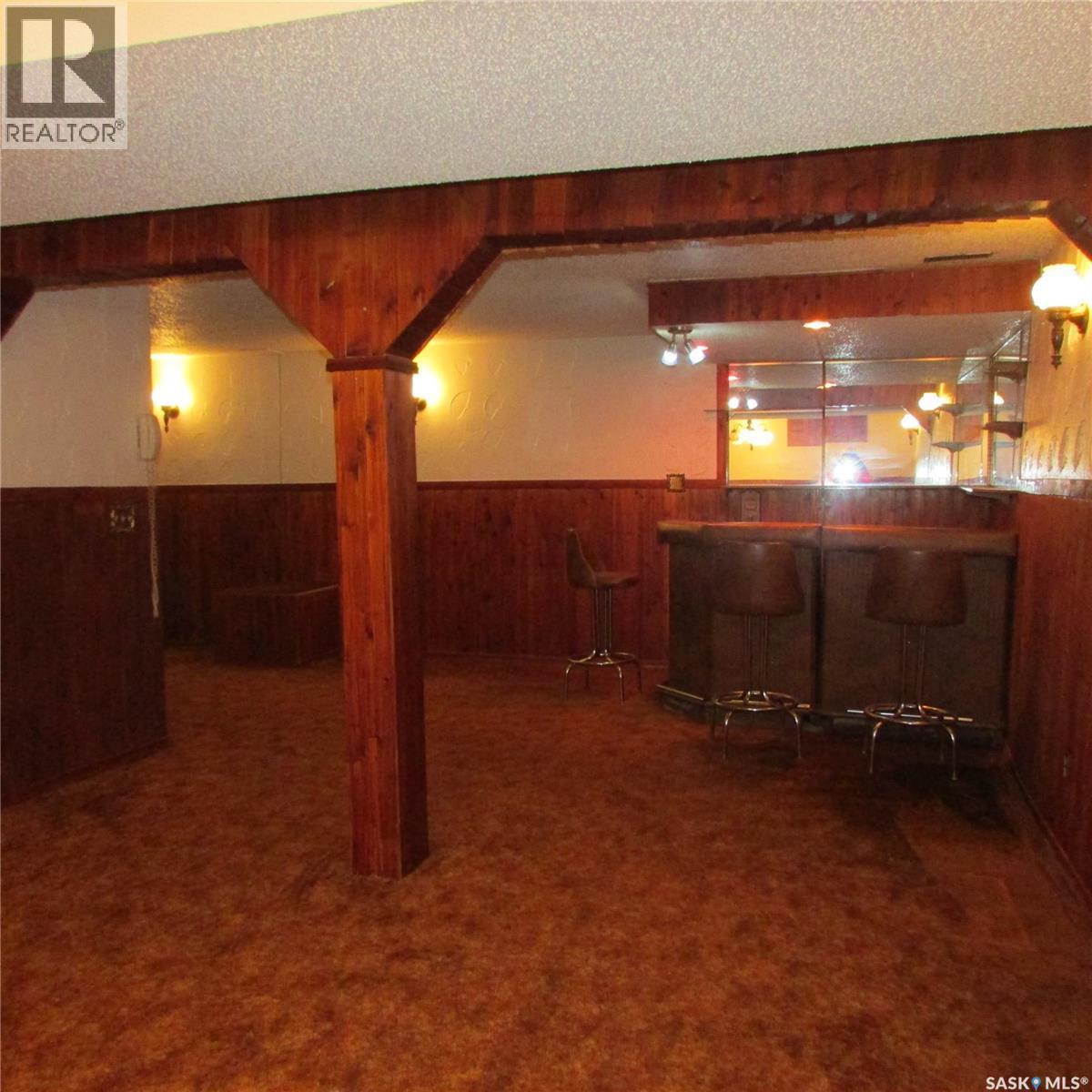 123 Bentley Drive, Regina, SK - Indoor