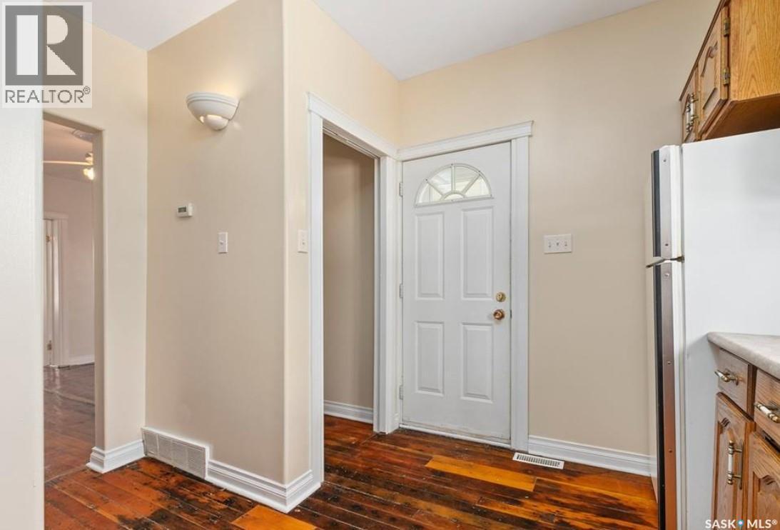 217 H Avenue S, Saskatoon, SK - Indoor Photo Showing Other Room
