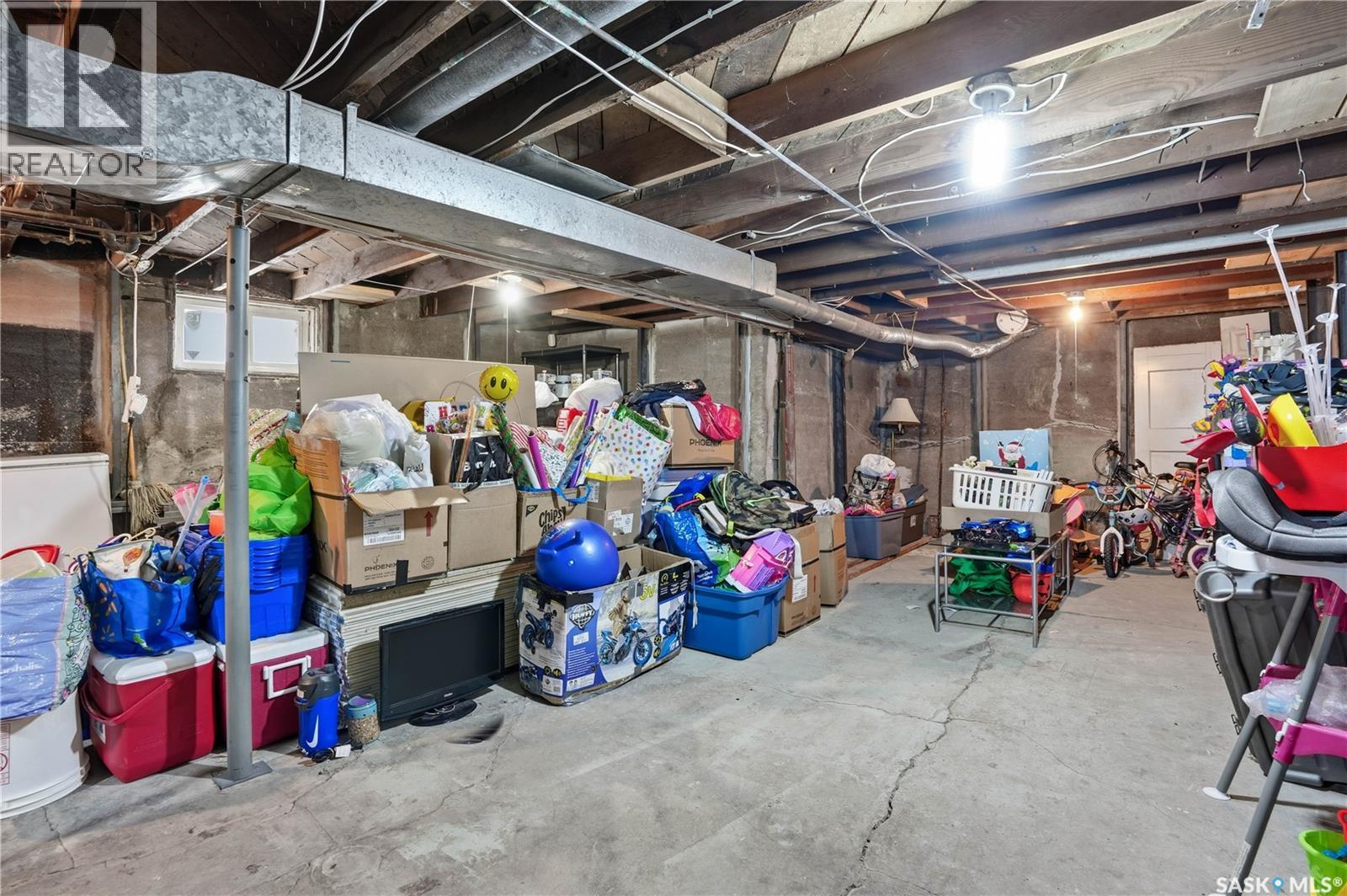 1562 Argyle Street, Regina, SK - Indoor Photo Showing Basement