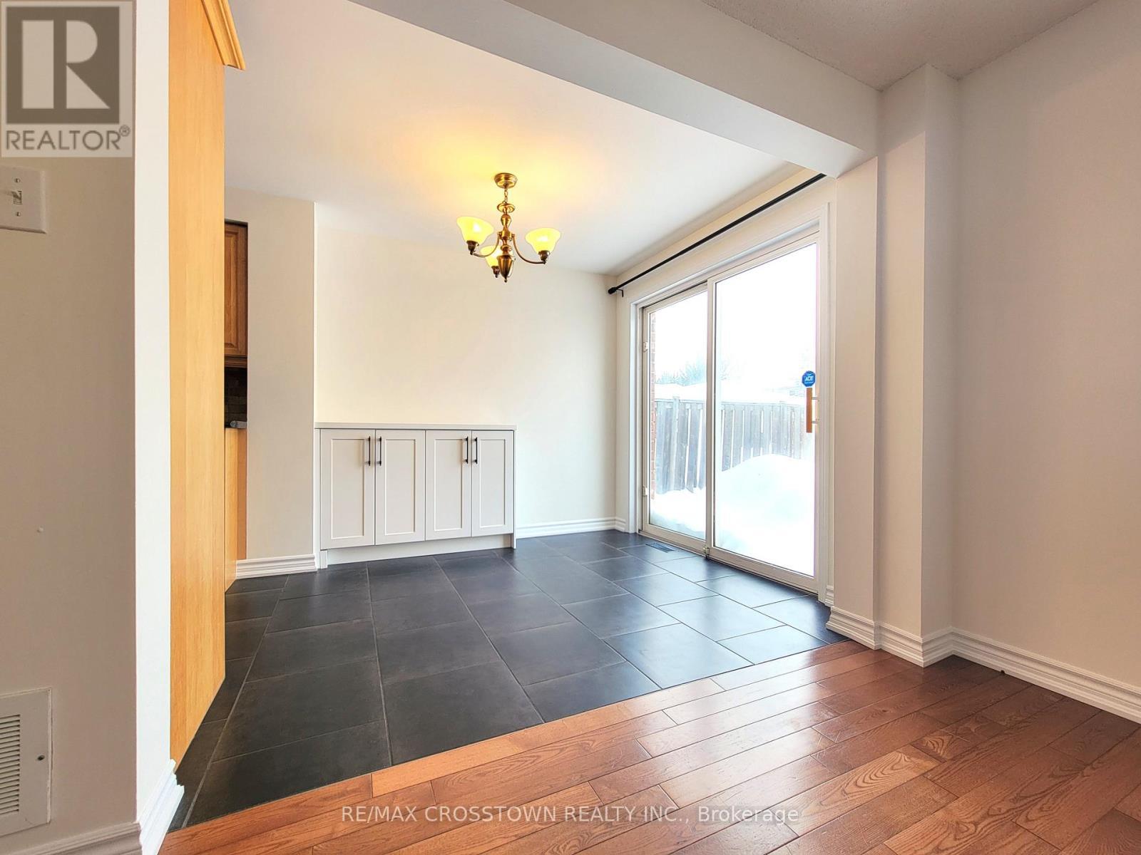 7 Addison Trail, Barrie, ON - Indoor Photo Showing Other Room