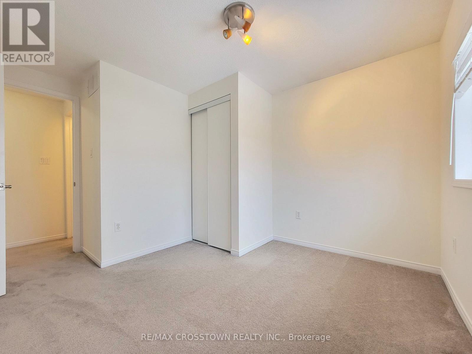 7 Addison Trail, Barrie, ON - Indoor Photo Showing Other Room