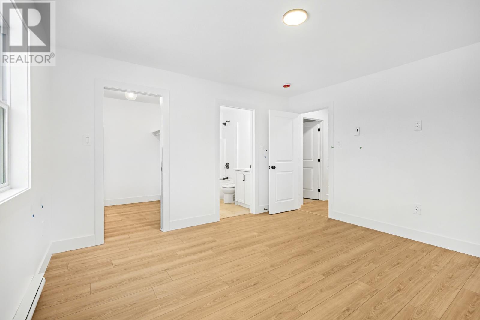 21-23 Cameron Place, Pouch Cove, NL - Indoor Photo Showing Other Room