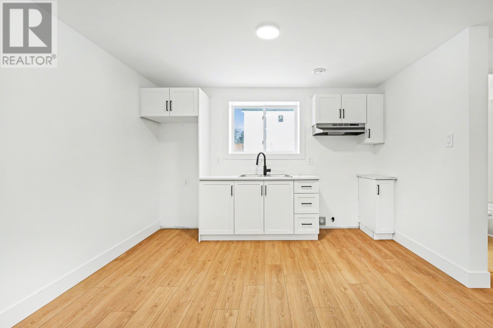 21-23 Cameron Place, Pouch Cove, NL - Indoor