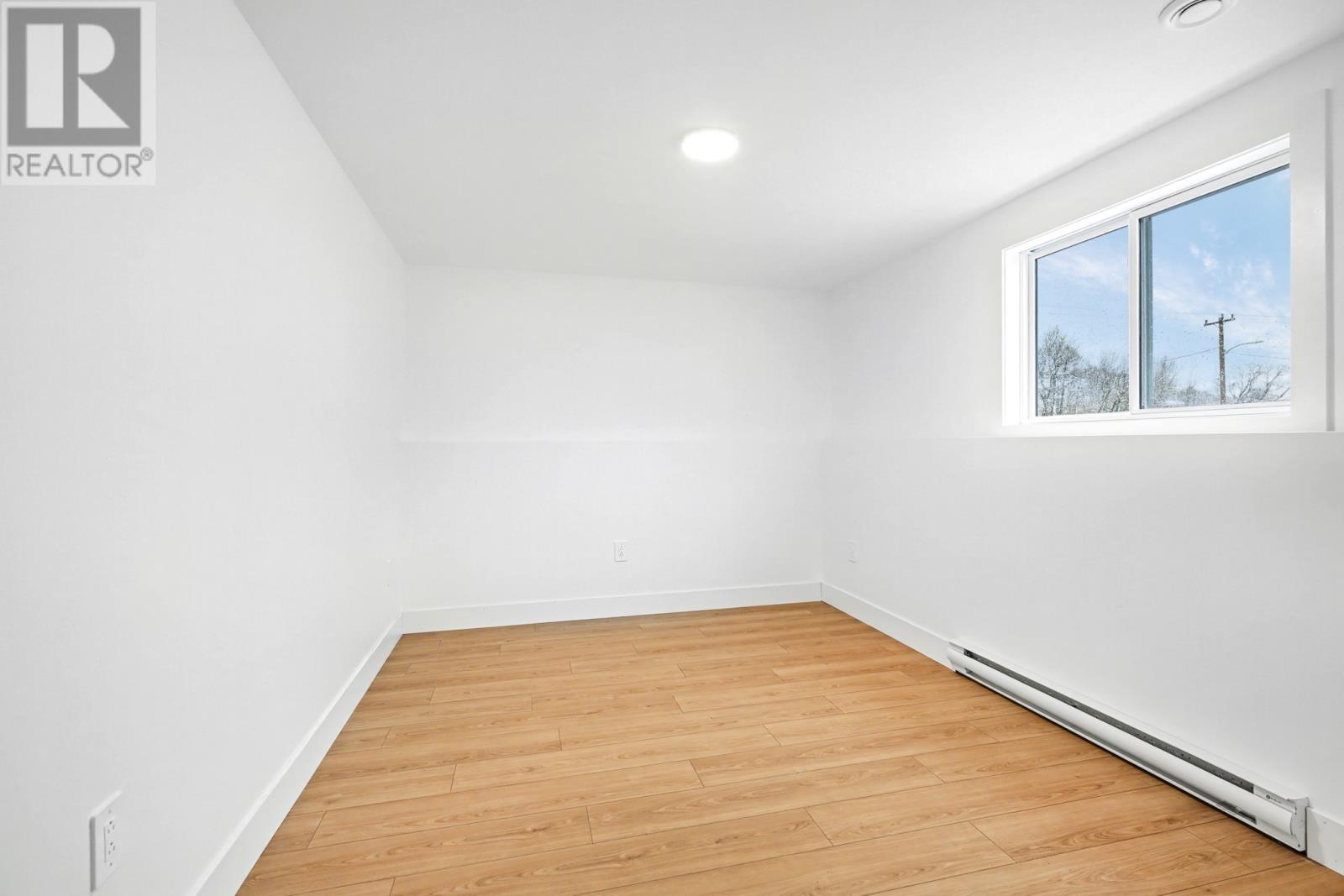 21-23 Cameron Place, Pouch Cove, NL - Indoor Photo Showing Other Room