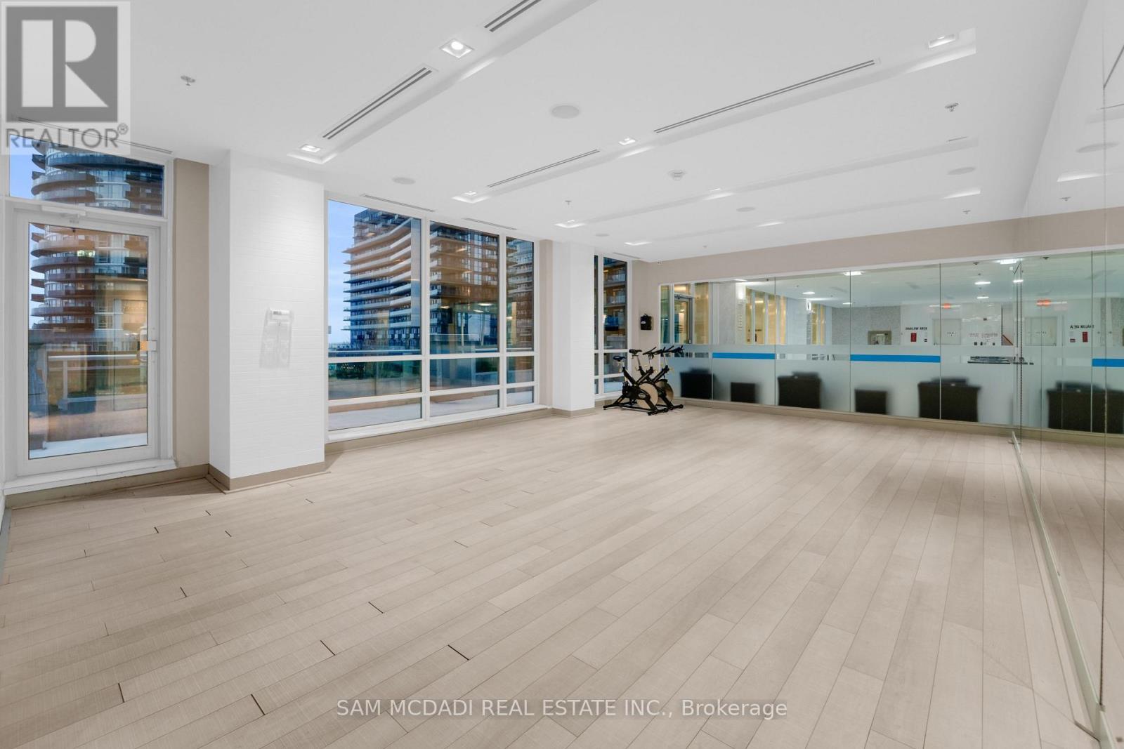 Ph1 - 16 Brookers Lane, Toronto, ON - Indoor Photo Showing Other Room