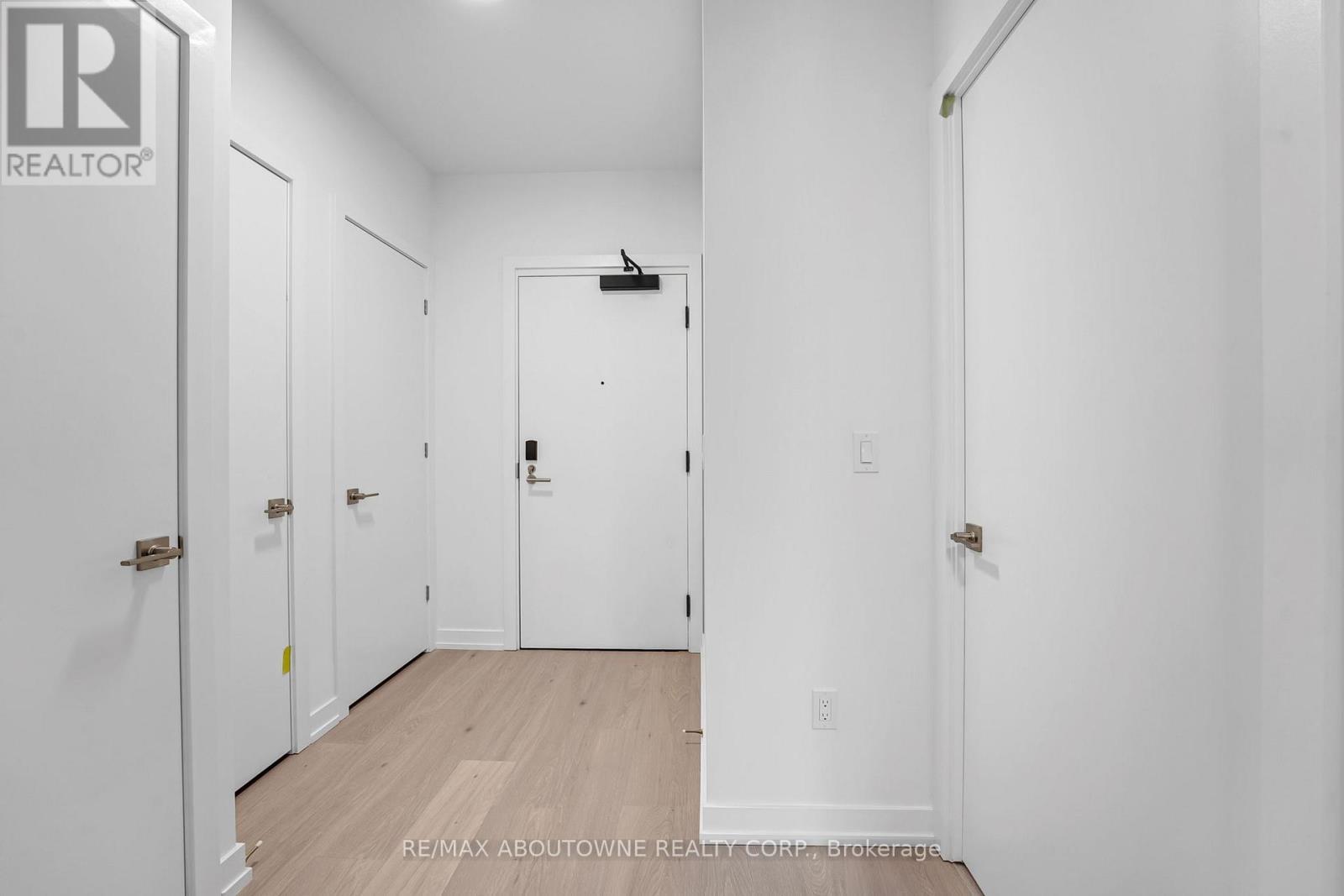 623 - 2501 Saw Whet Boulevard, Oakville, ON - Indoor Photo Showing Other Room