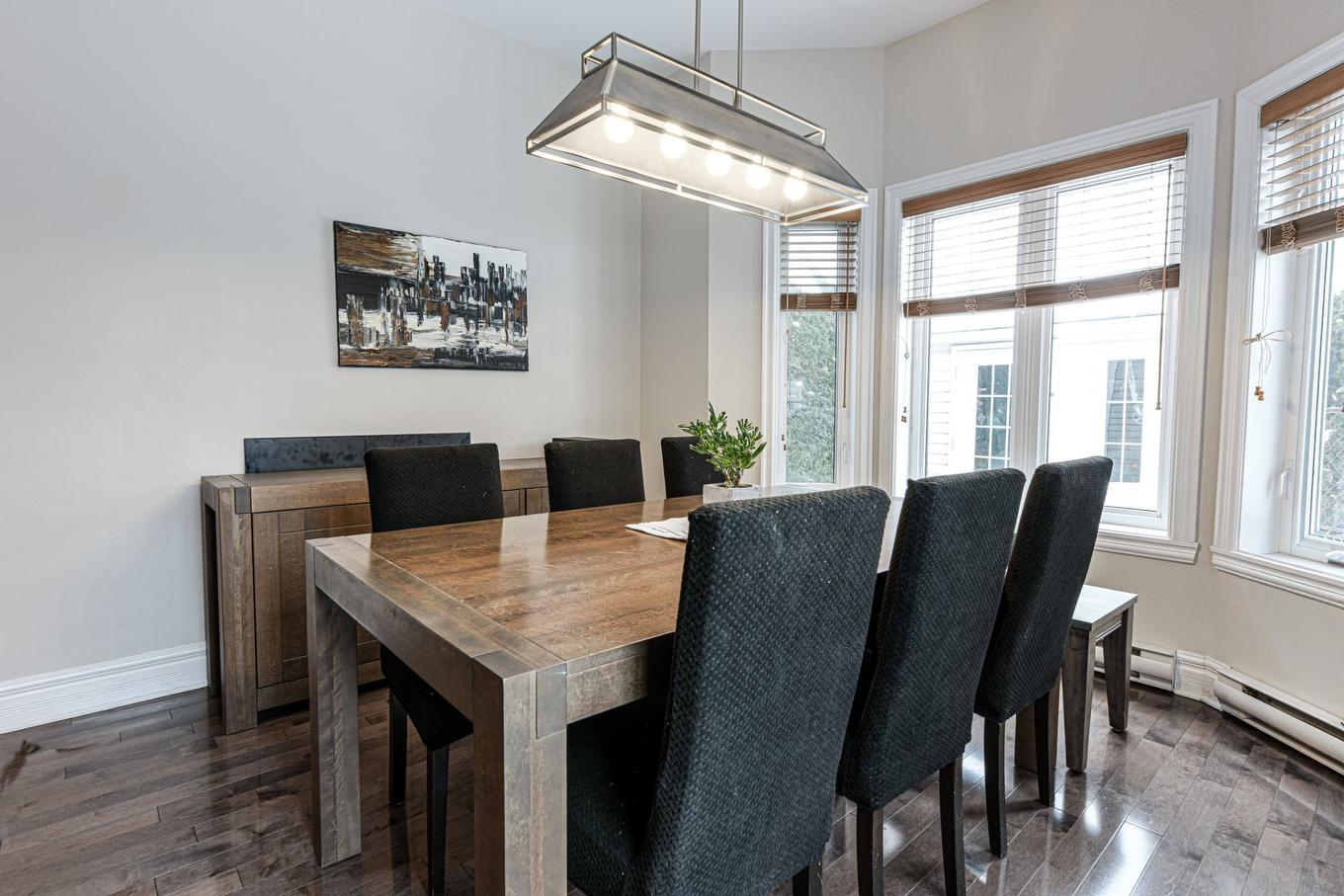 Salle à manger - 25 Rue Charlotte-Leduc, La Prairie, QC - Indoor Photo Showing Dining Room