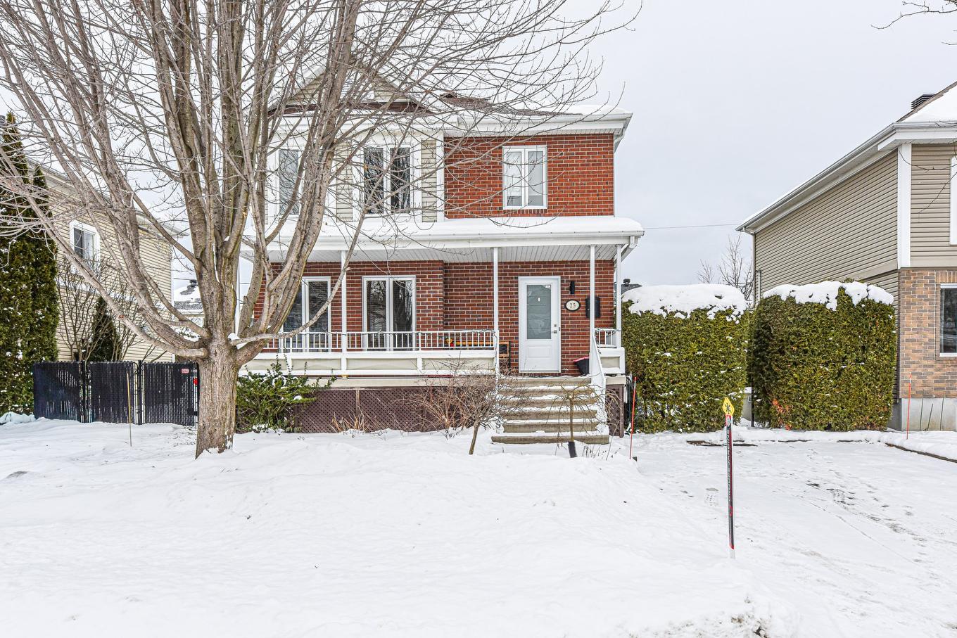Façade - 25 Rue Charlotte-Leduc, La Prairie, QC - Outdoor With Deck Patio Veranda