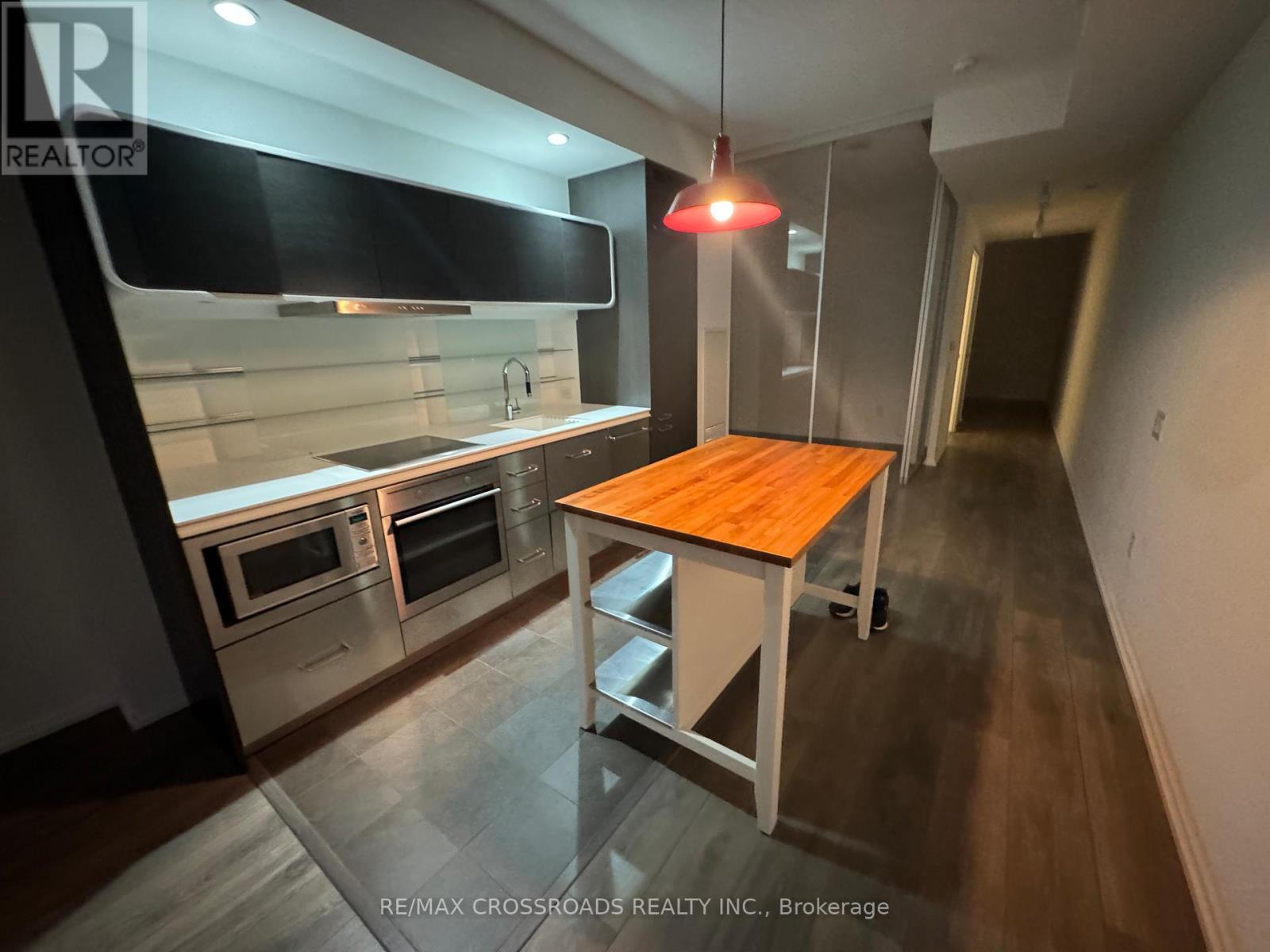 501 - 45 Charles Street E, Toronto, ON - Indoor