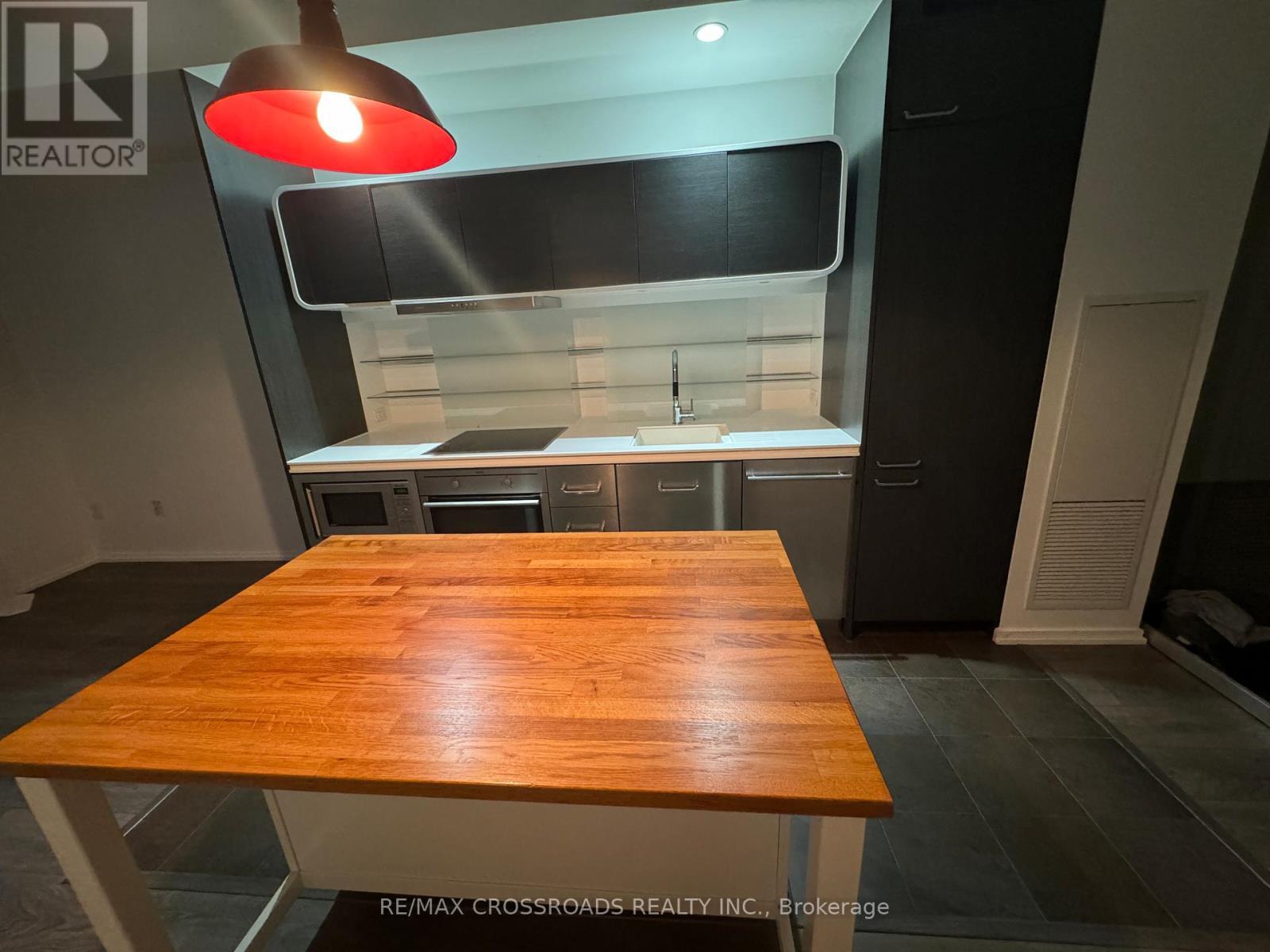 501 - 45 Charles Street E, Toronto, ON - Indoor