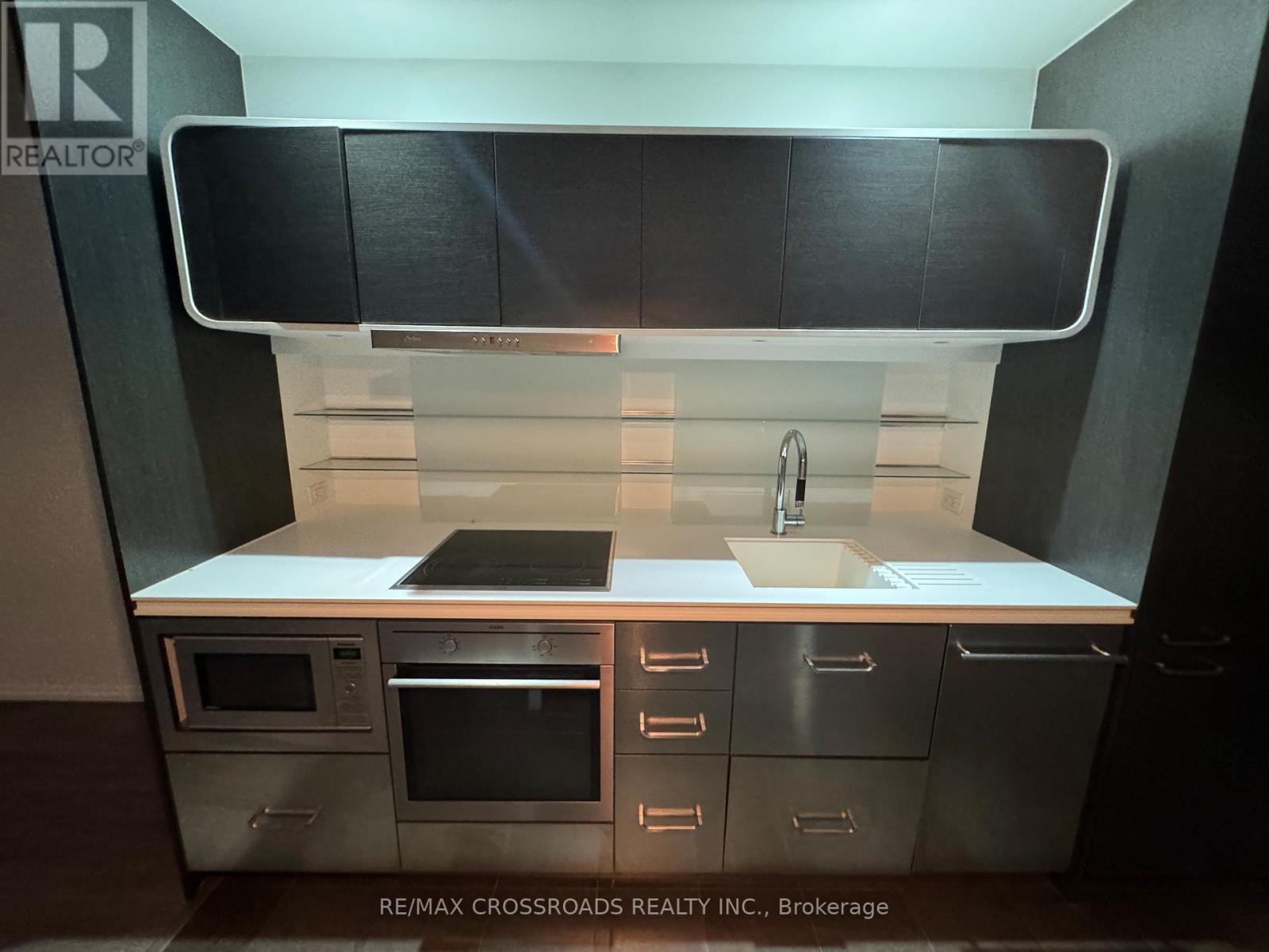 501 - 45 Charles Street E, Toronto, ON - Indoor Photo Showing Kitchen