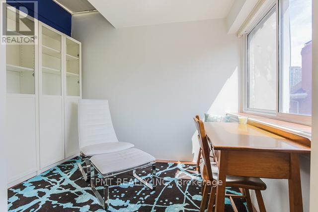 Th3 - 28 Admiral Road, Toronto, ON - Indoor