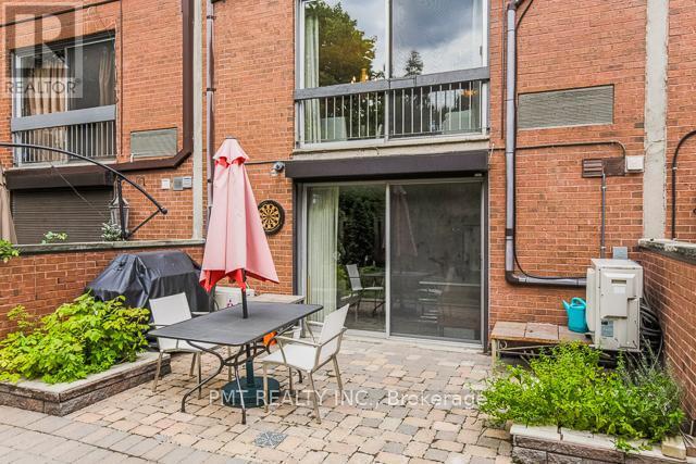 Th3 - 28 Admiral Road, Toronto, ON - Outdoor With Exterior