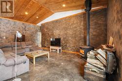 The warm neutral decor offers so many options -