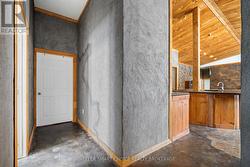 hallway to third bedroom -