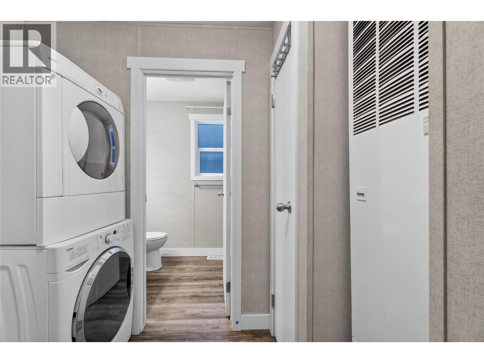 3277 Loschinski Road, Revelstoke, BC