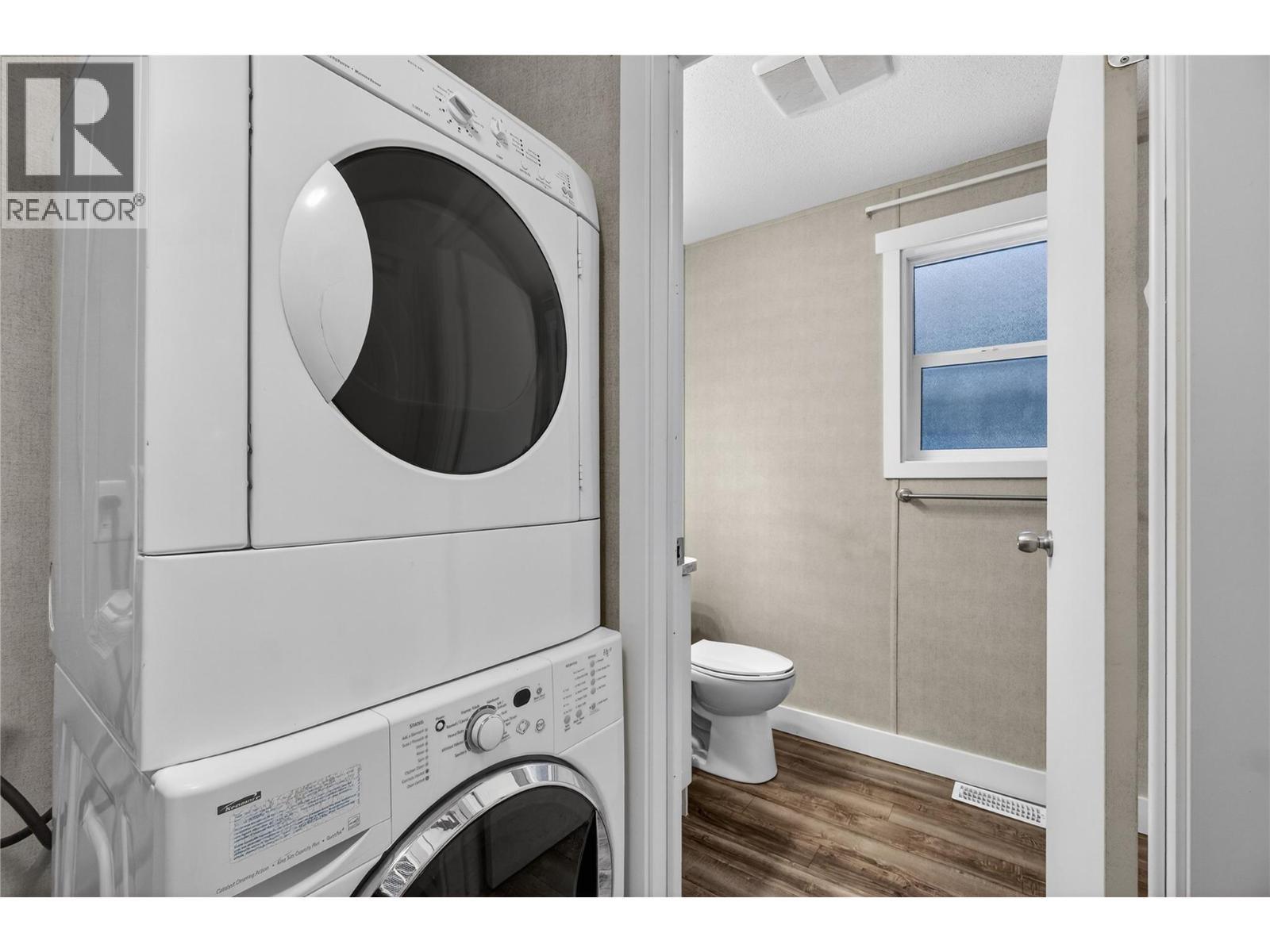 3277 Loschinski Road, Revelstoke, BC