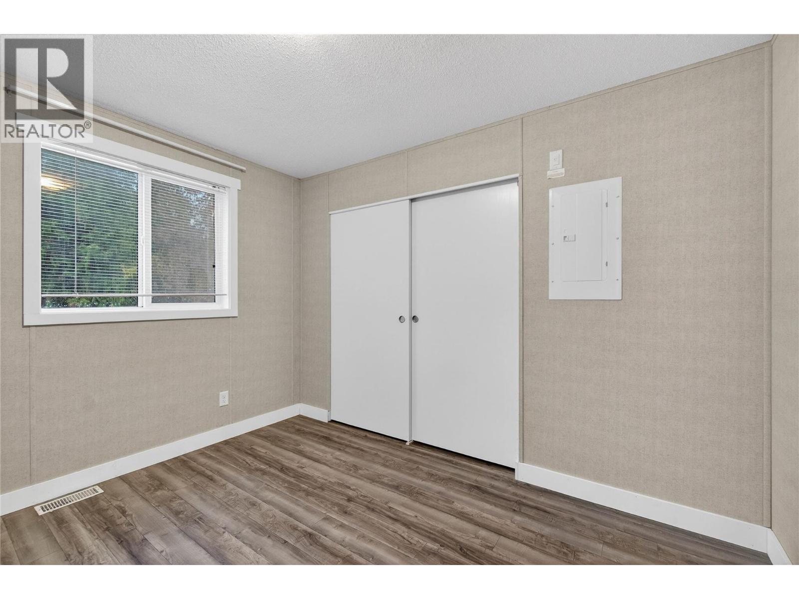 3277 Loschinski Road, Revelstoke, BC