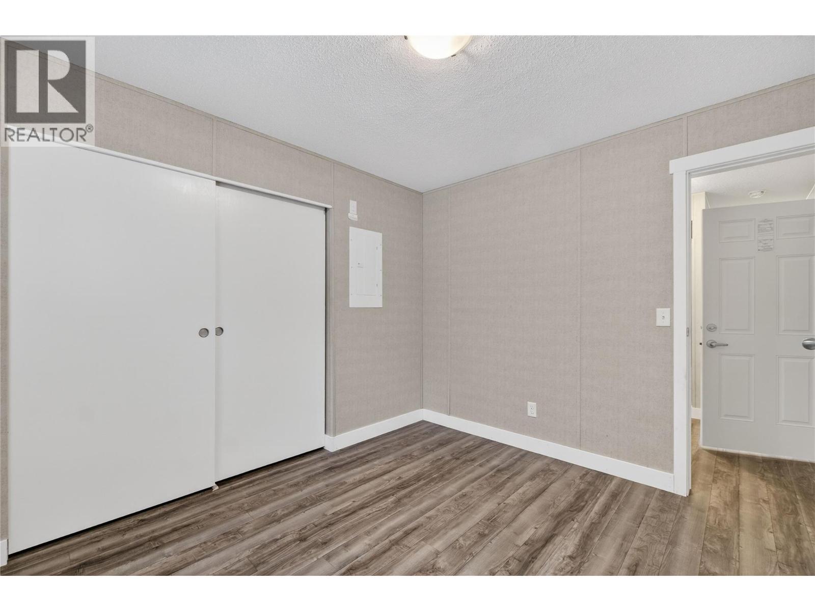 3277 Loschinski Road, Revelstoke, BC