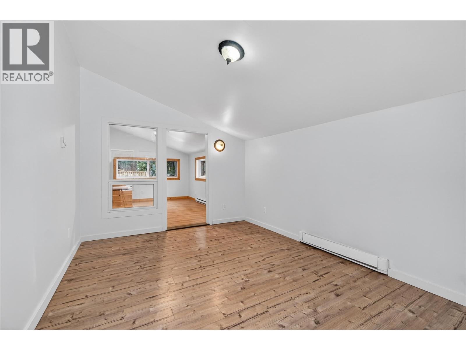 3277 Loschinski Road, Revelstoke, BC