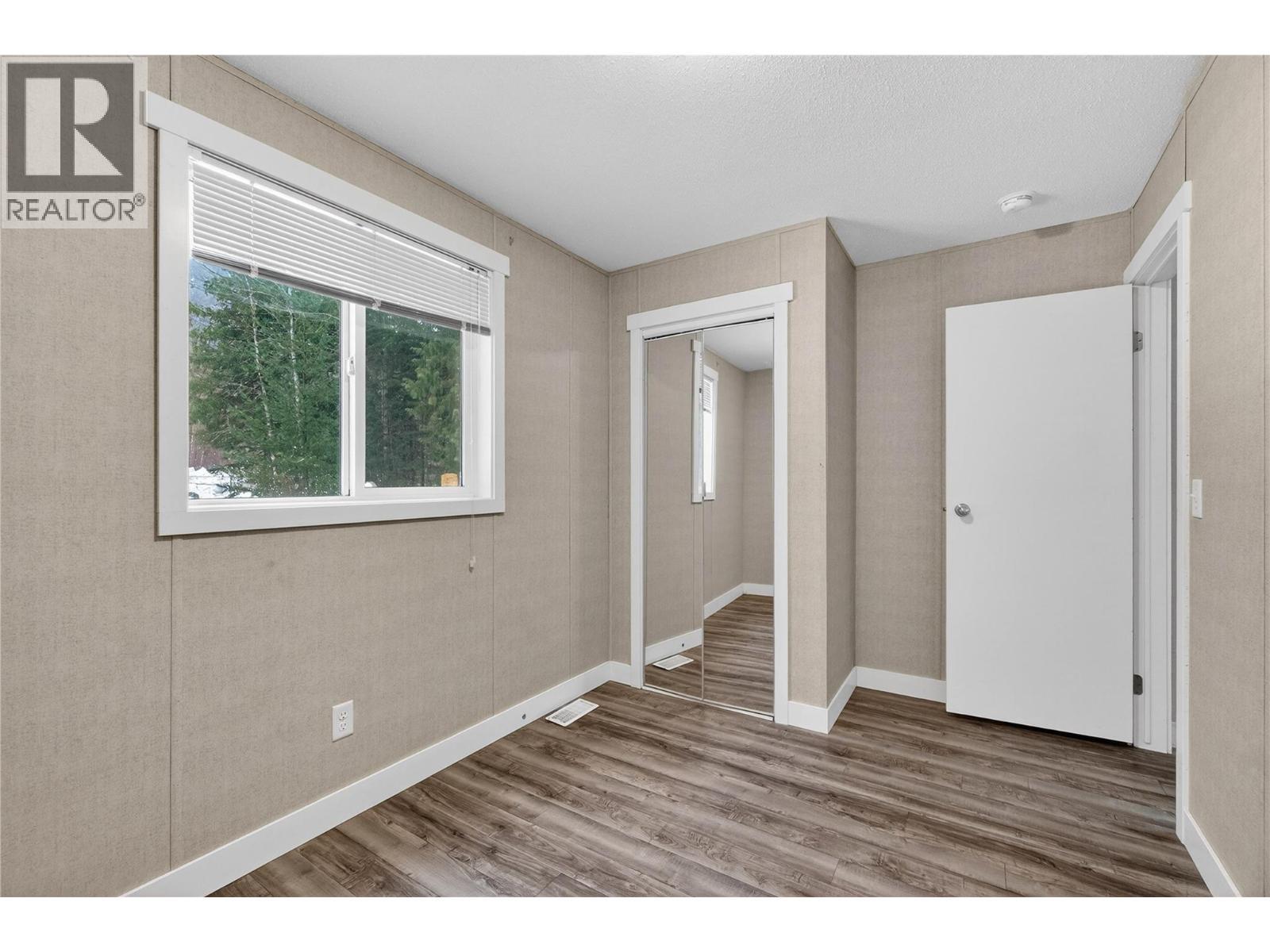 3277 Loschinski Road, Revelstoke, BC