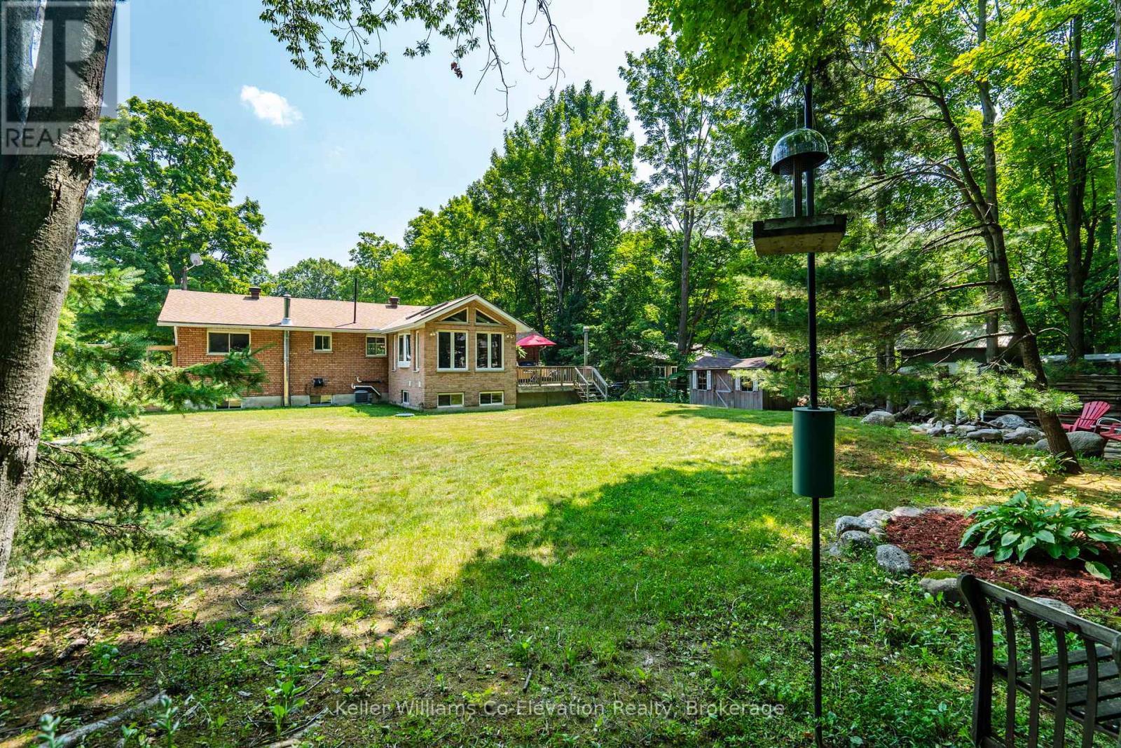 16 Mundy Avenue, Tiny, ON - Outdoor