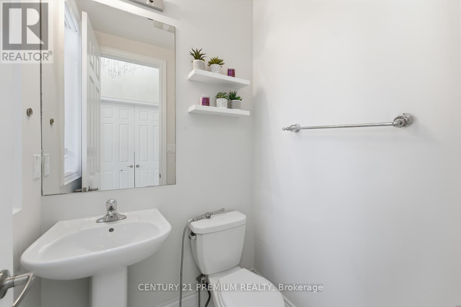 18 Landview Road, Brampton, ON - Indoor Photo Showing Bathroom