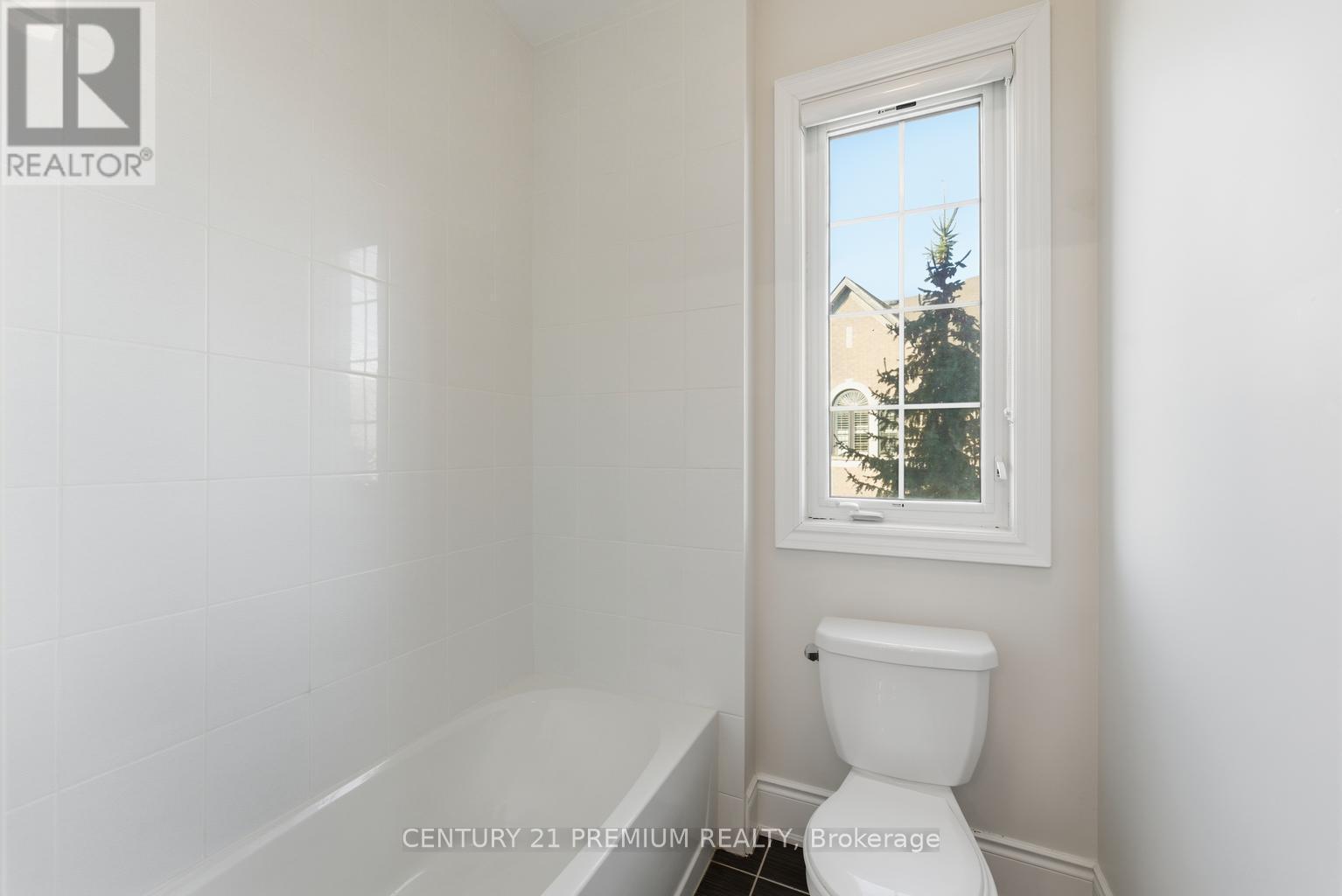 18 Landview Road, Brampton, ON - Indoor Photo Showing Bathroom