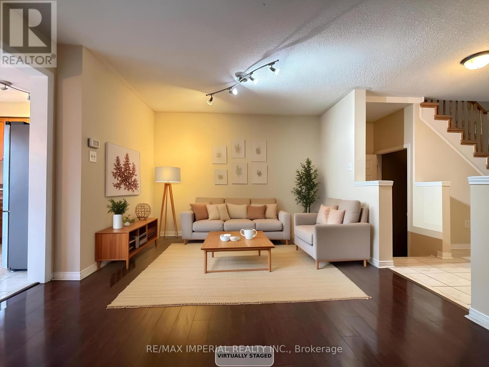 5640 Stella Lane, Burlington, ON - Indoor Photo Showing Living Room