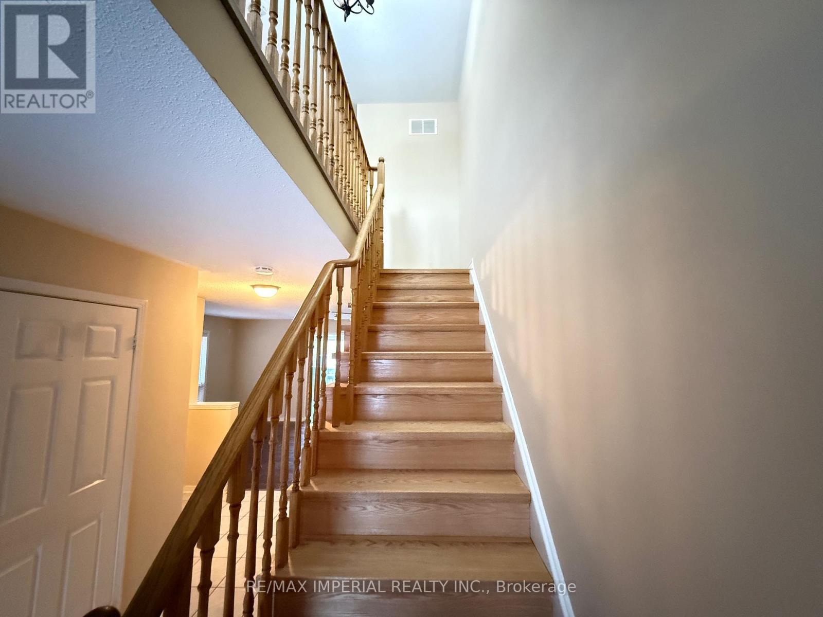 5640 Stella Lane, Burlington, ON - Indoor Photo Showing Other Room