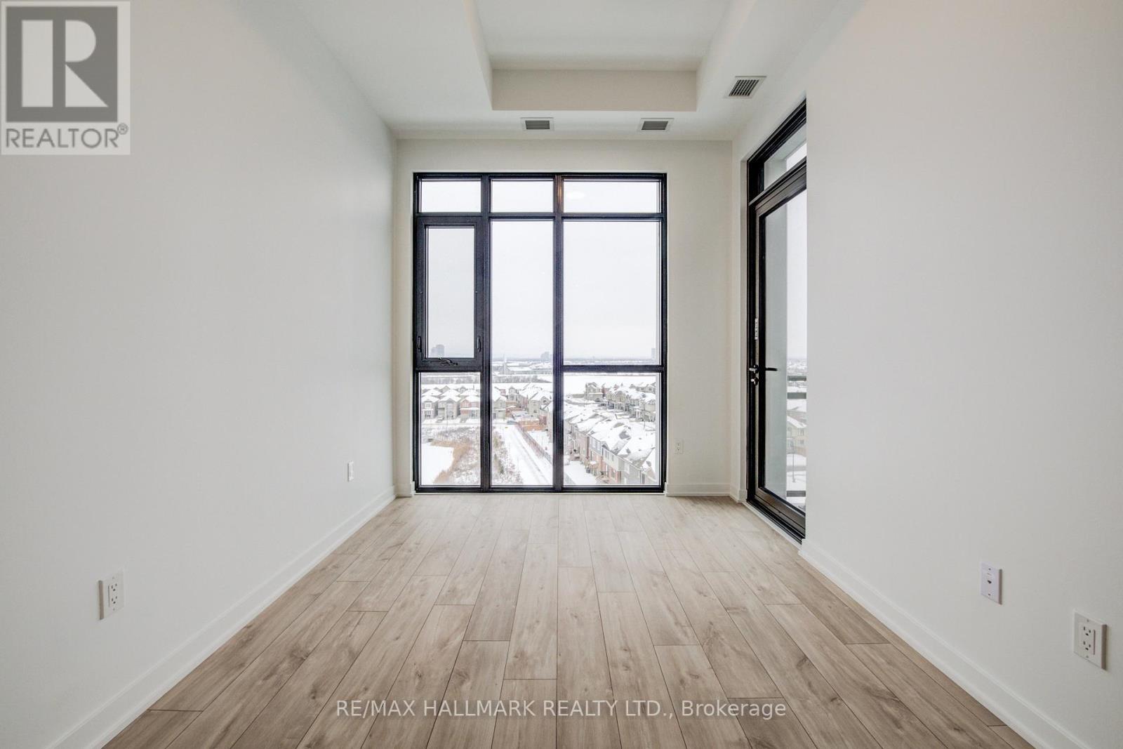 Living Room - 720 Whitlock Avenue, Milton, ON - Indoor Photo Showing Other Room