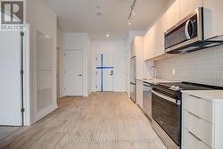 Front Entry/Kitchen -